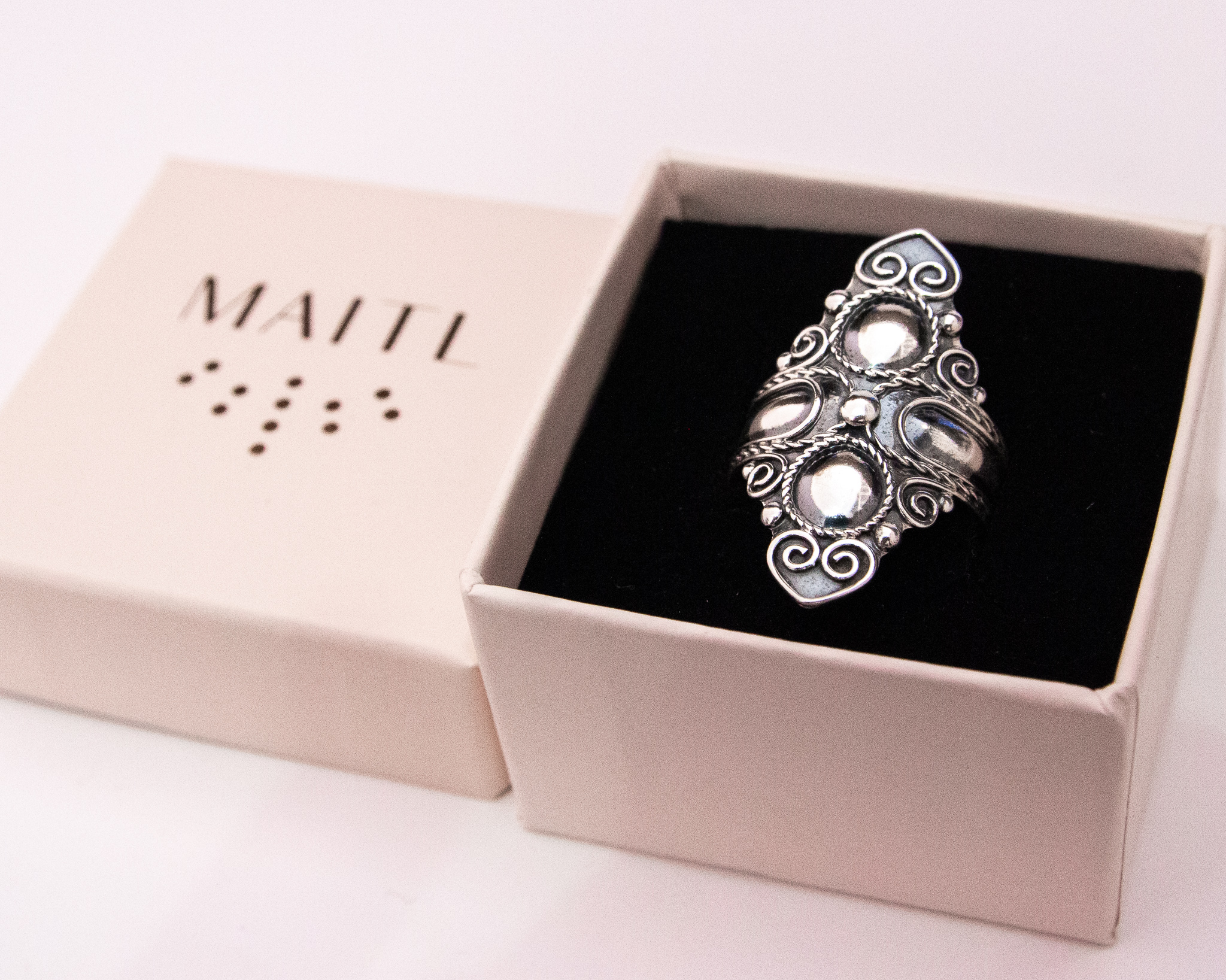 Anillo de plata