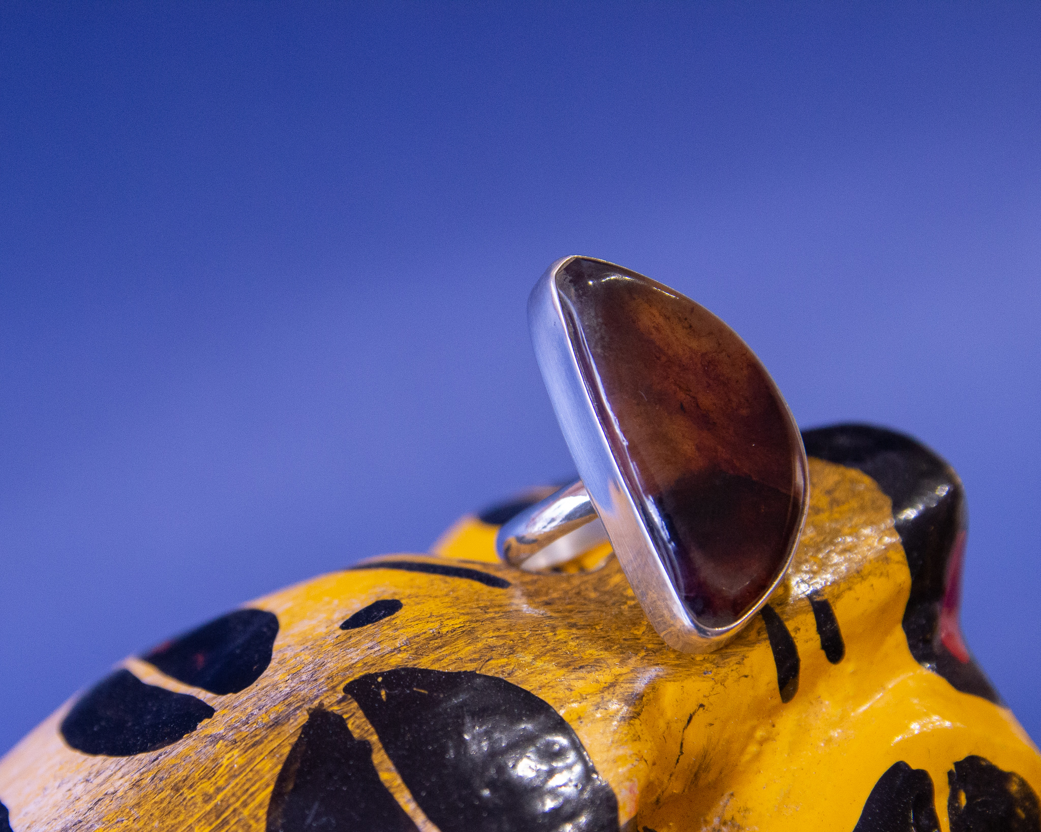 Anillo de plata con ámbar mexicano