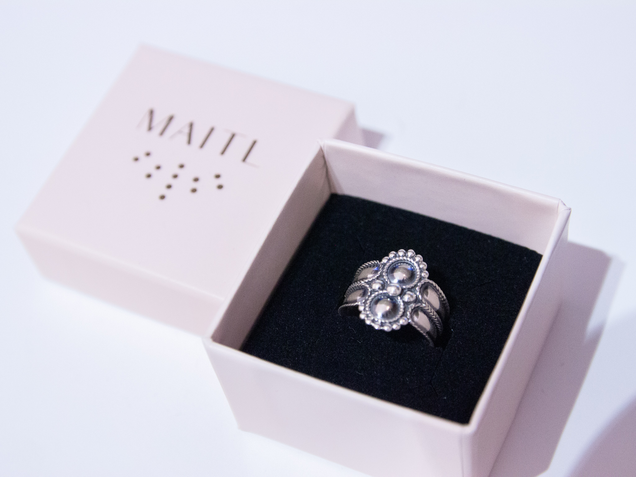 Anillo de plata