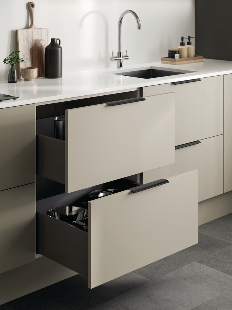 Cuisine d'exposition en L gris clair -70%