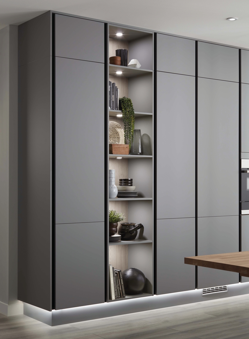 Cuisine d'exposition avec îlot central XXL mat absolu -70%