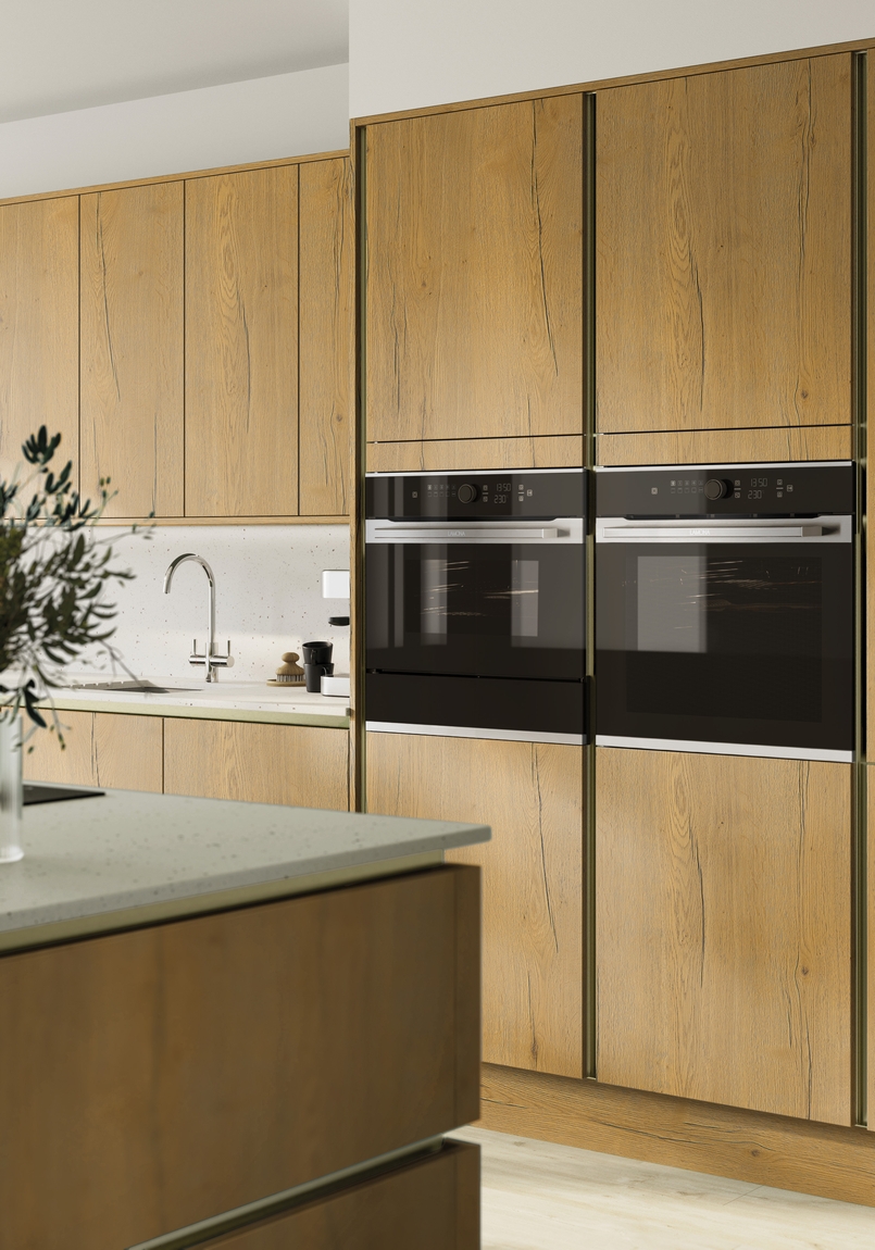 Cuisine d'exposition avec îlot chêne naturel -70%