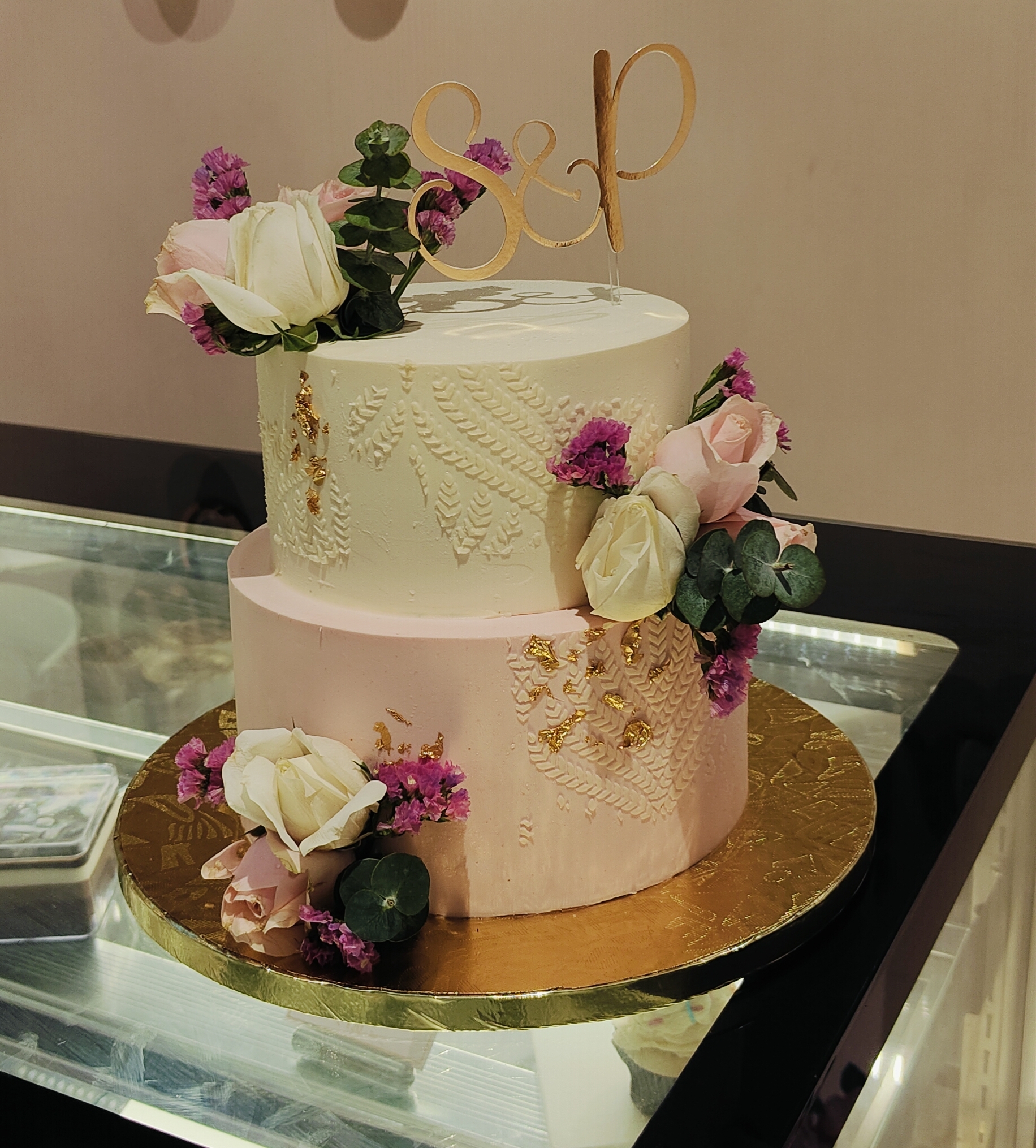 Customized Wedding Cake