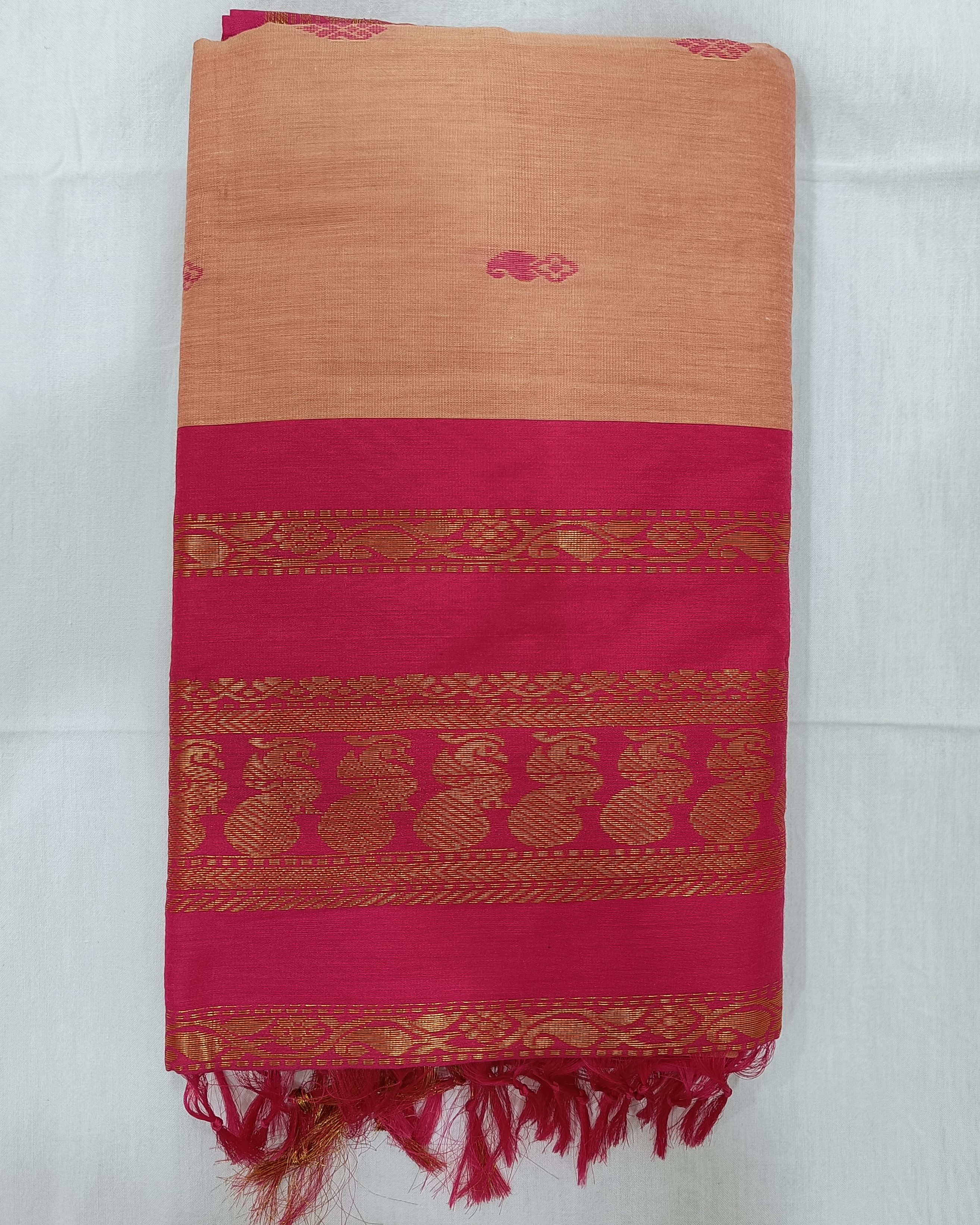 Pink and Mauve Gadwal Cotton Saree with Golden Zari Work on Pallu