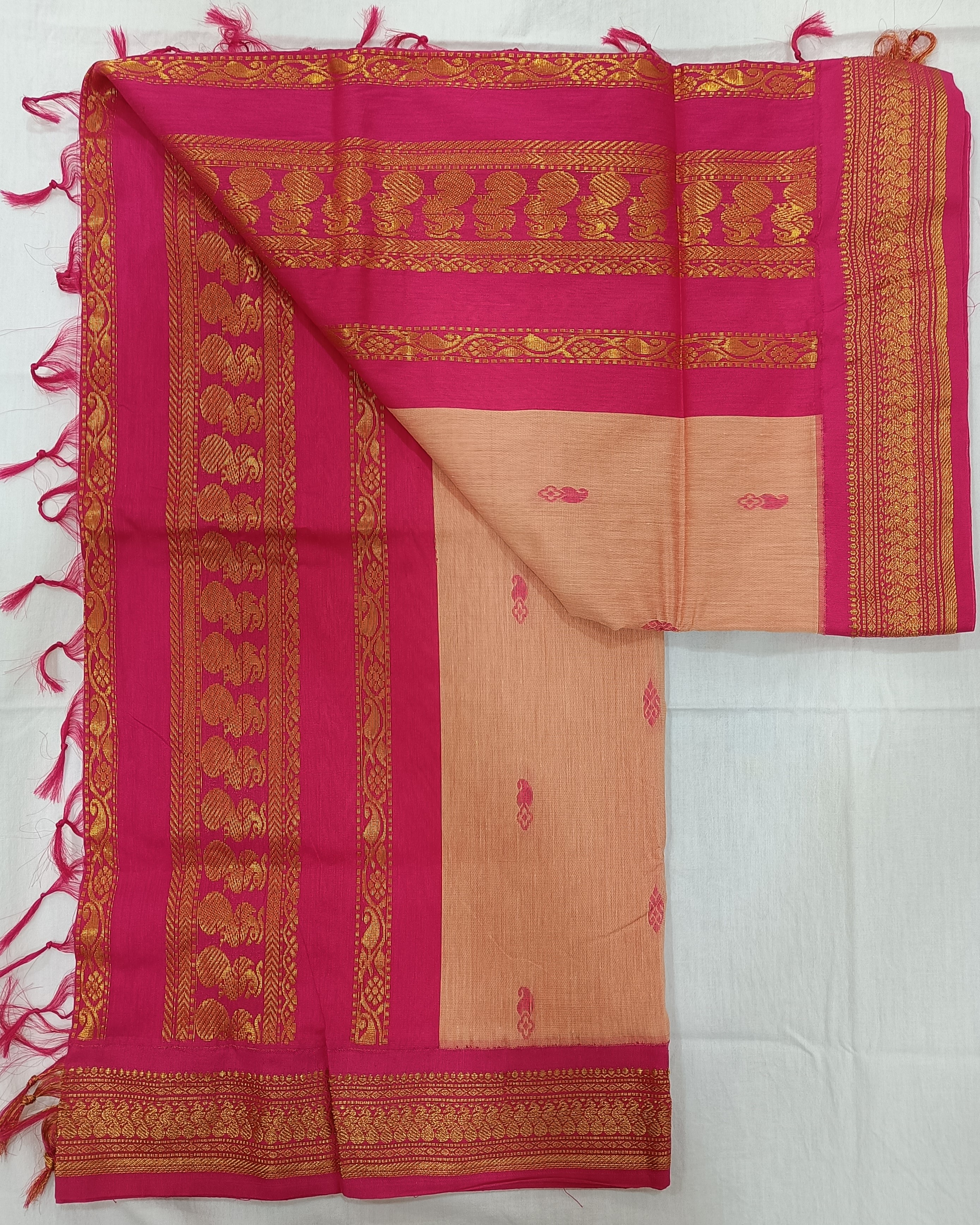 Pink and Mauve Gadwal Cotton Saree with Golden Zari Work on Pallu