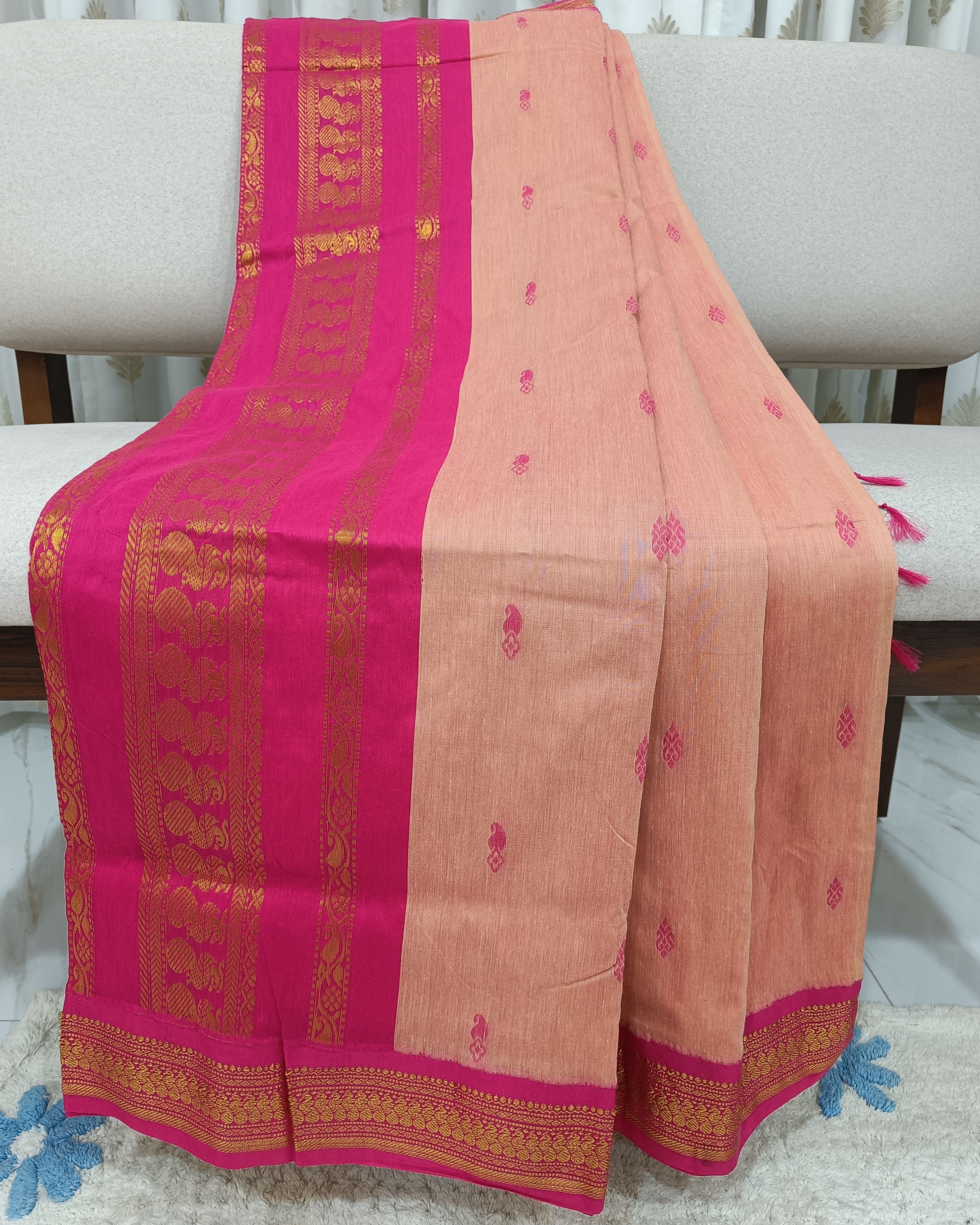 Pink and Mauve Gadwal Cotton Saree with Golden Zari Work on Pallu