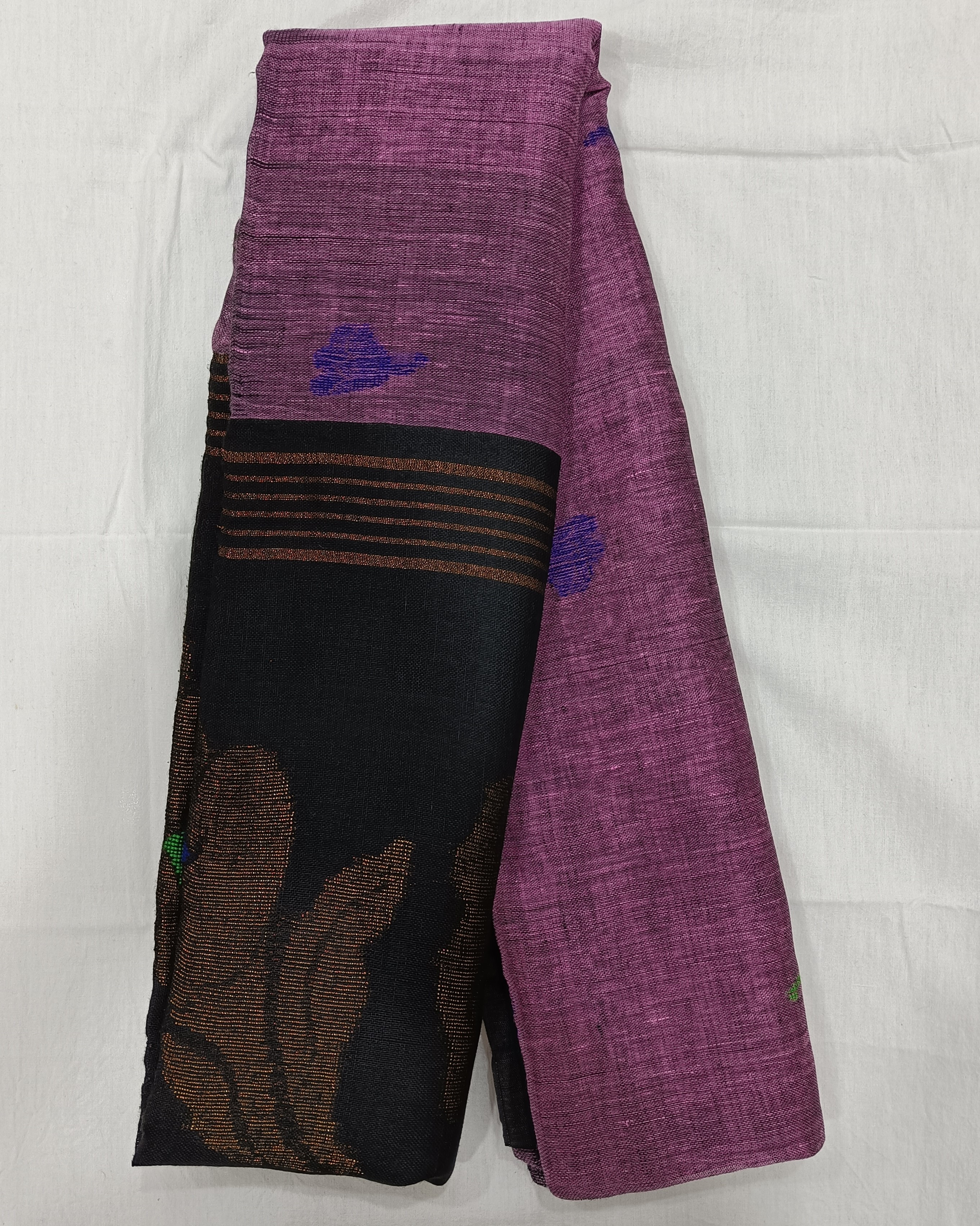 Lavender Linen Saree with Weaved Flowers and Black Pallu with Gold Zari Flowers