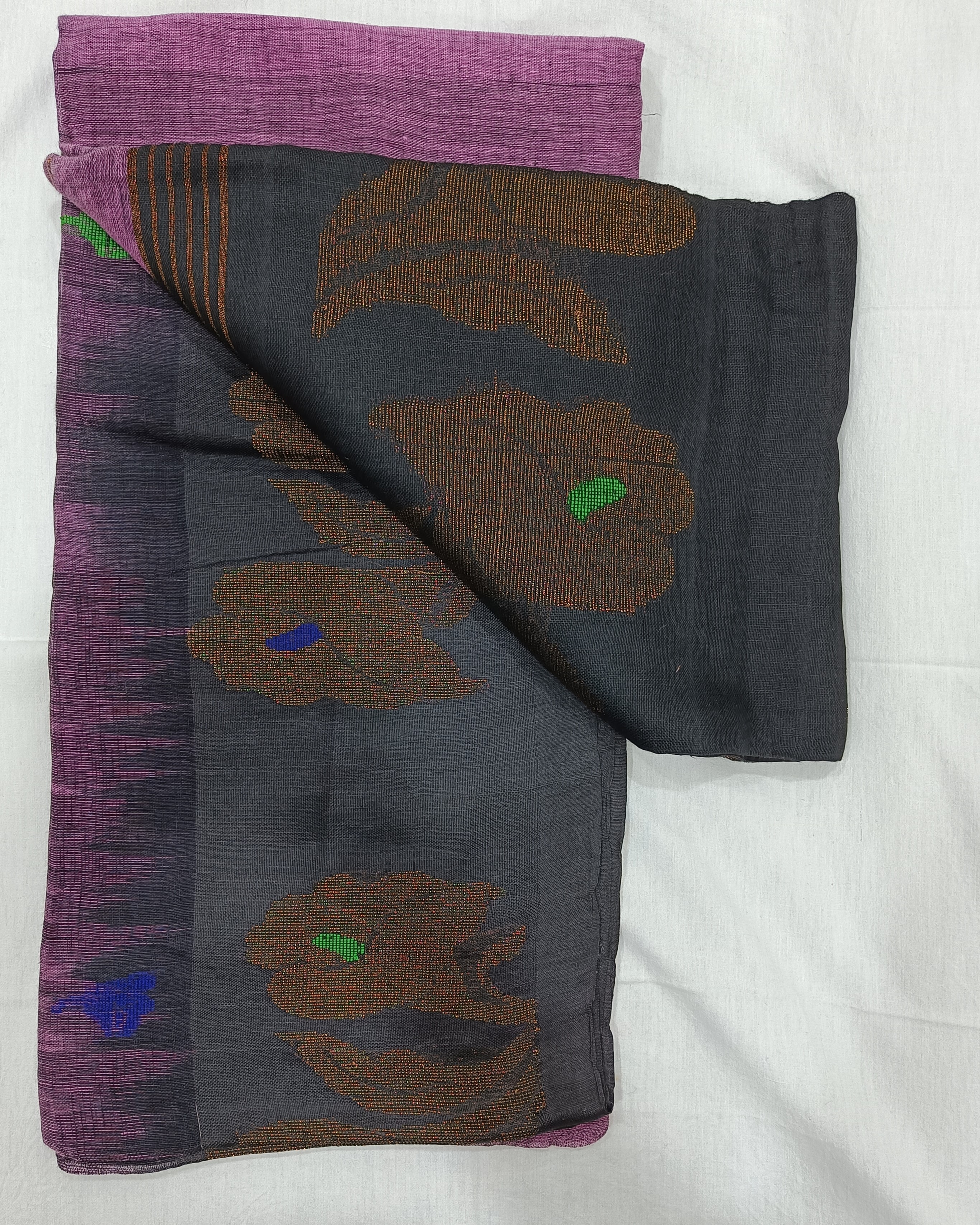 Lavender Linen Saree with Weaved Flowers and Black Pallu with Gold Zari Flowers