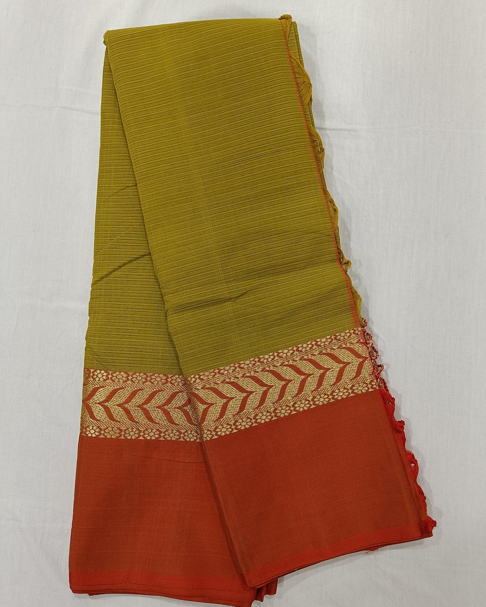 Heena Green Cotton Saree And Red Border With Golden Zari Weaving