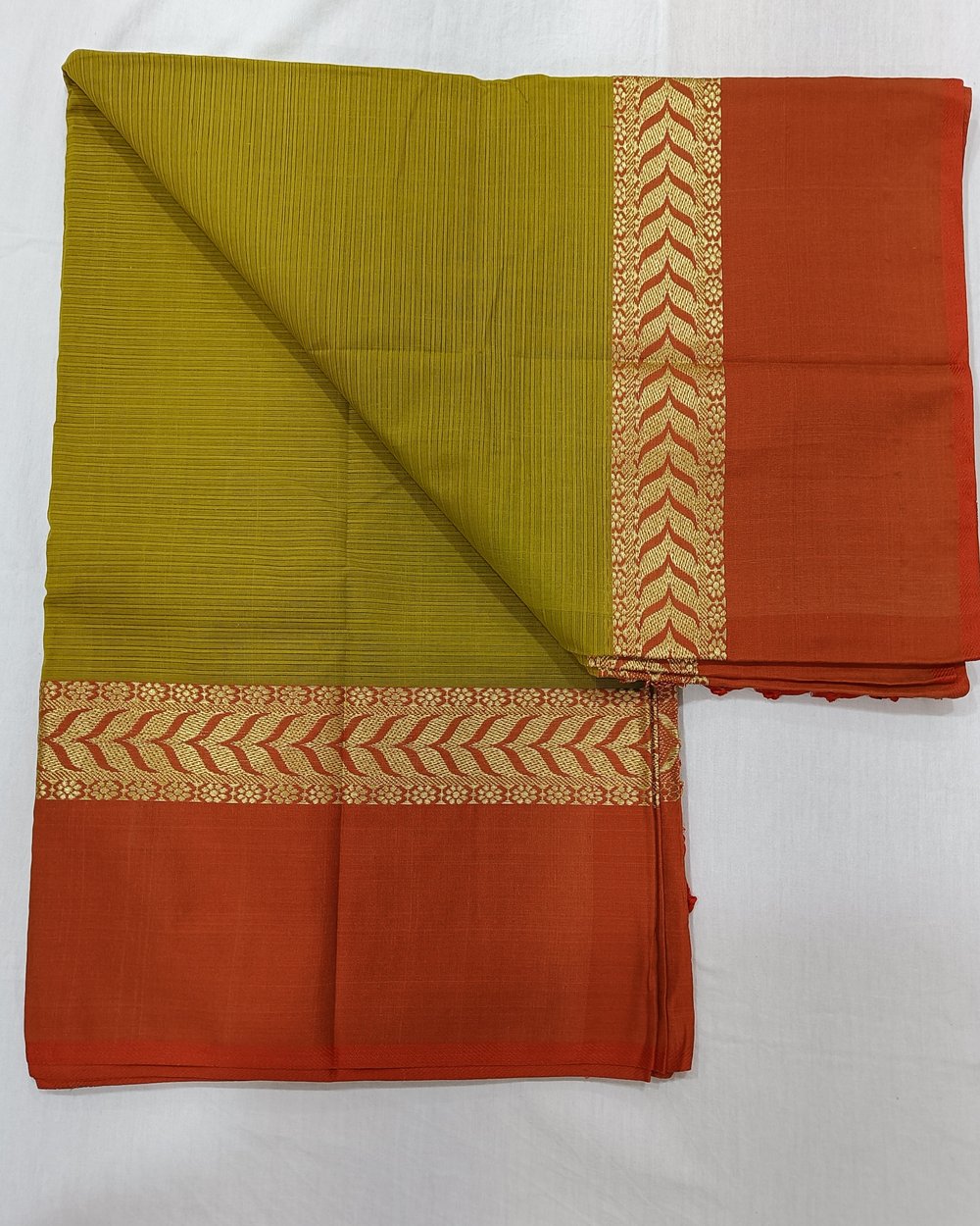 Heena Green Cotton Saree And Red Border With Golden Zari Weaving