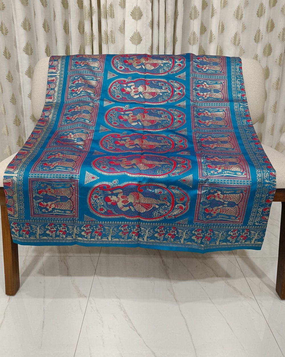 Blue Soft Silk Saree WIth Figure Motifs Weaved In Pink And Silver