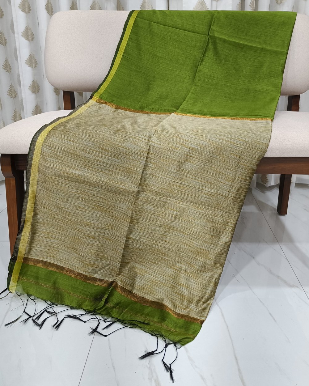 Green Cotton Blended Saree With Golden Ghicha Weaving On Pallu