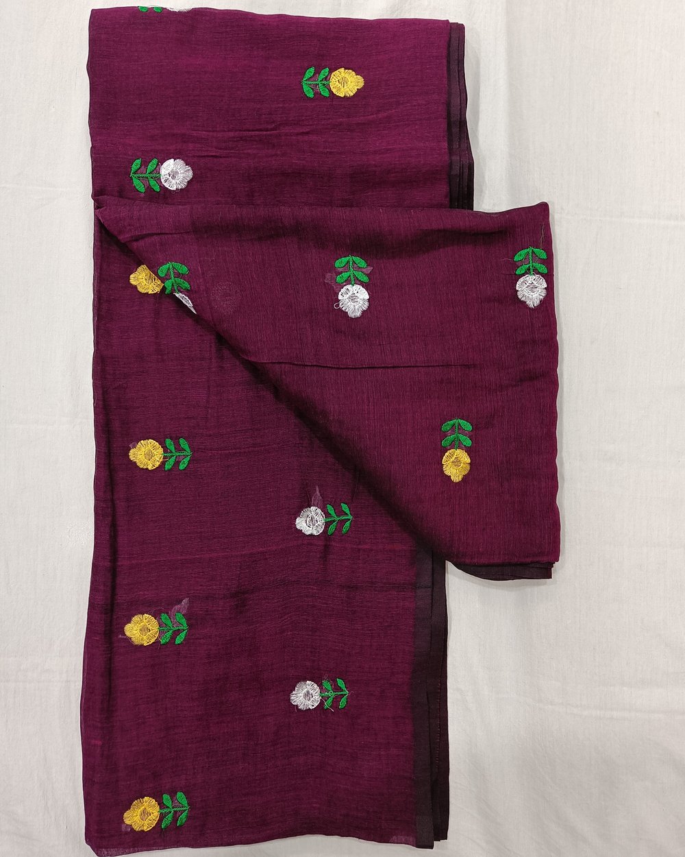 Maroon Mulmul Saree With Floral Embroidery