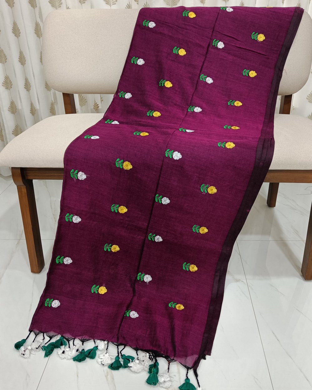Maroon Mulmul Saree With Floral Embroidery