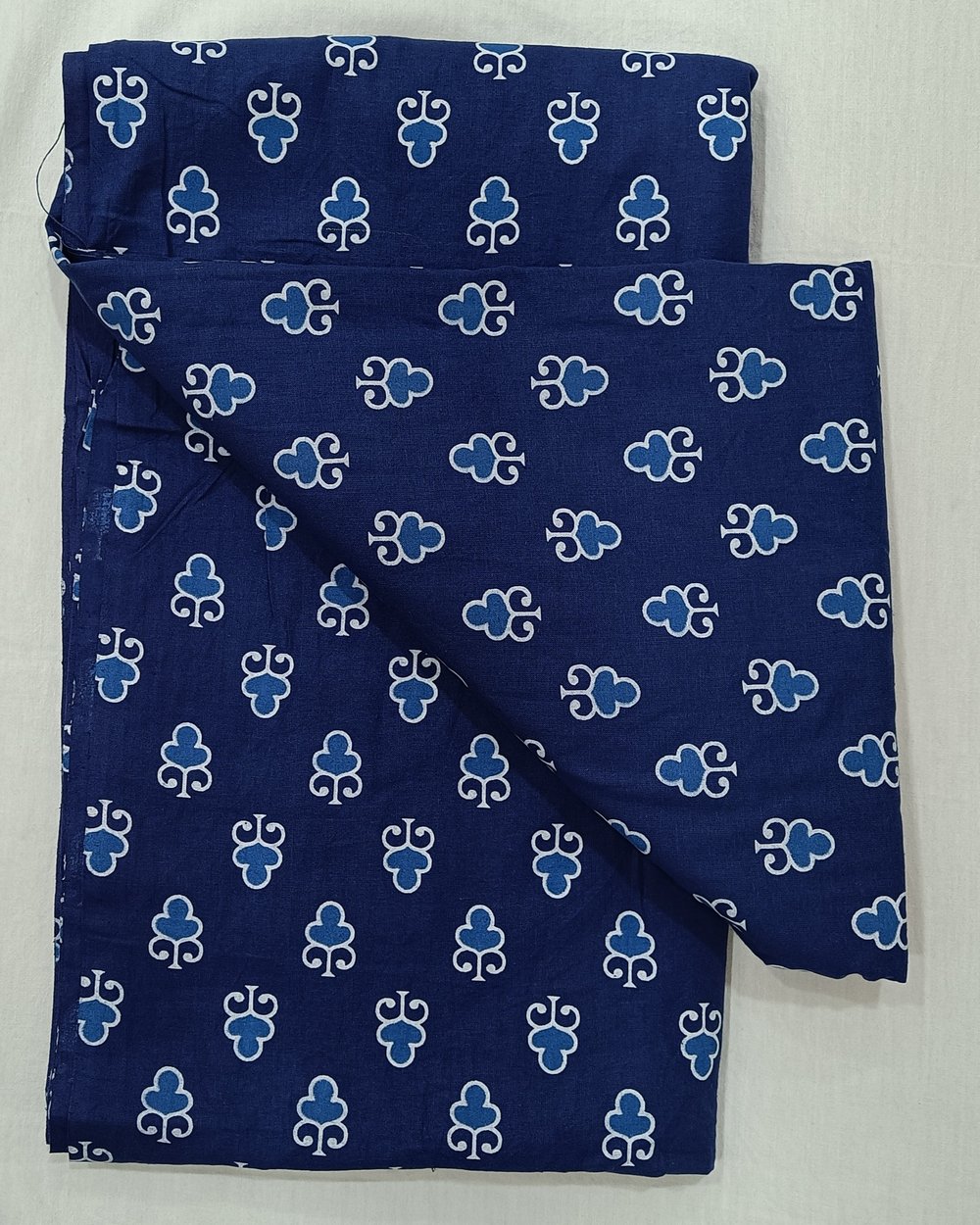 Indigo Blue Color Cotton Saree With Blue And White Prints 