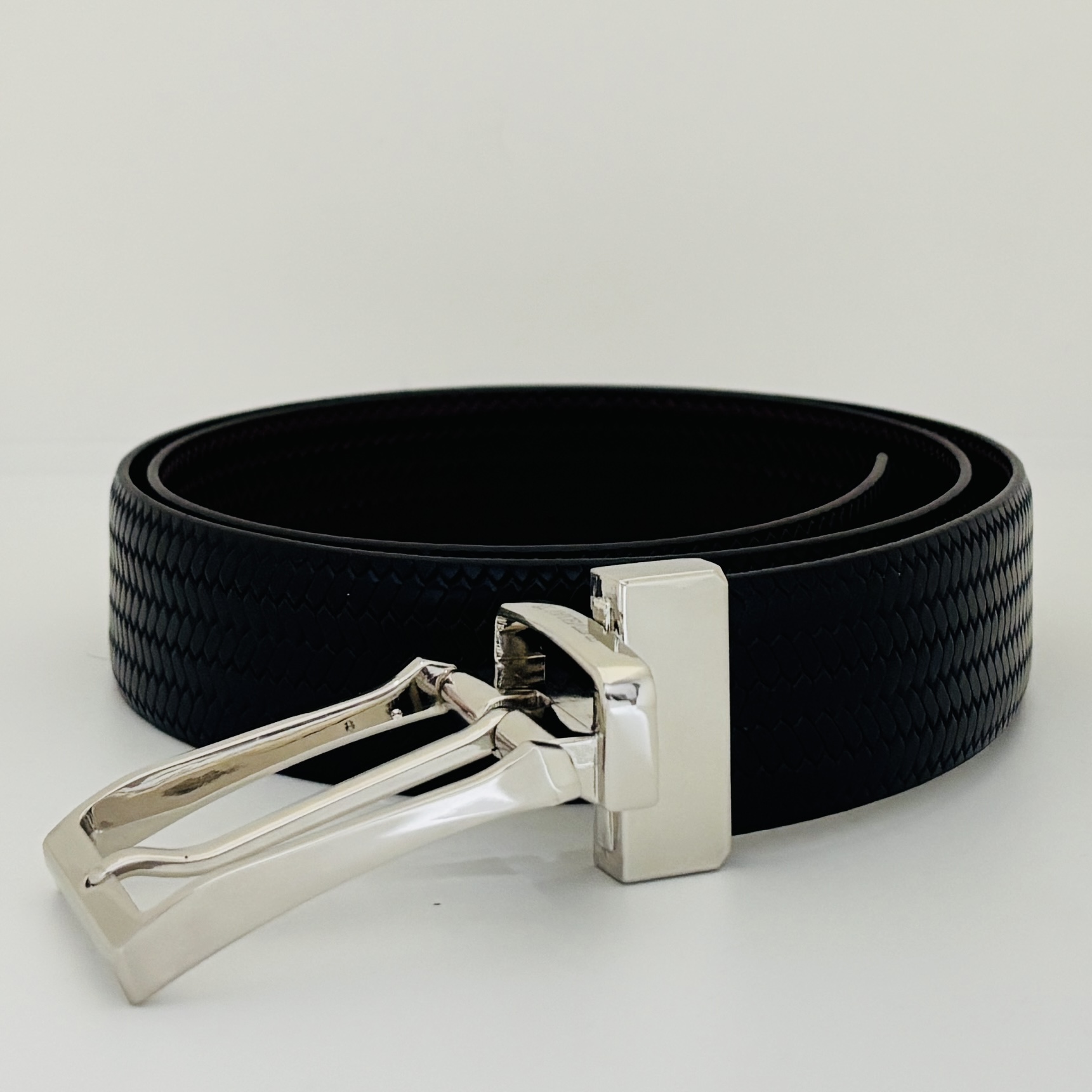 St. Valentine Reversible Leather Belt for Men – Black & Brown | Dual-Sided with Rotating Metal Buckle