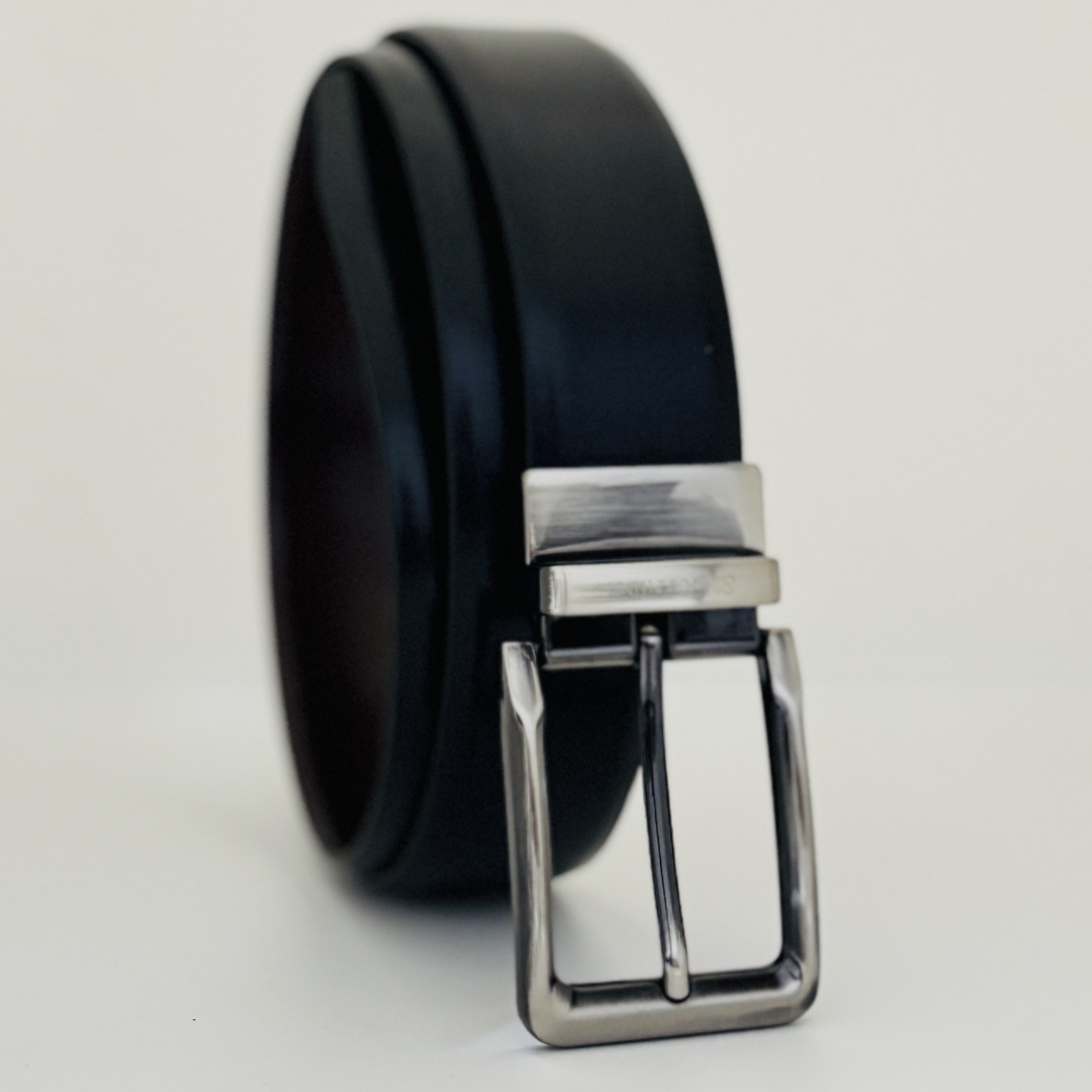 Executive Series Reversible Belt by St. Valentine – Black & Brown Leather with Sleek Metal Buckle