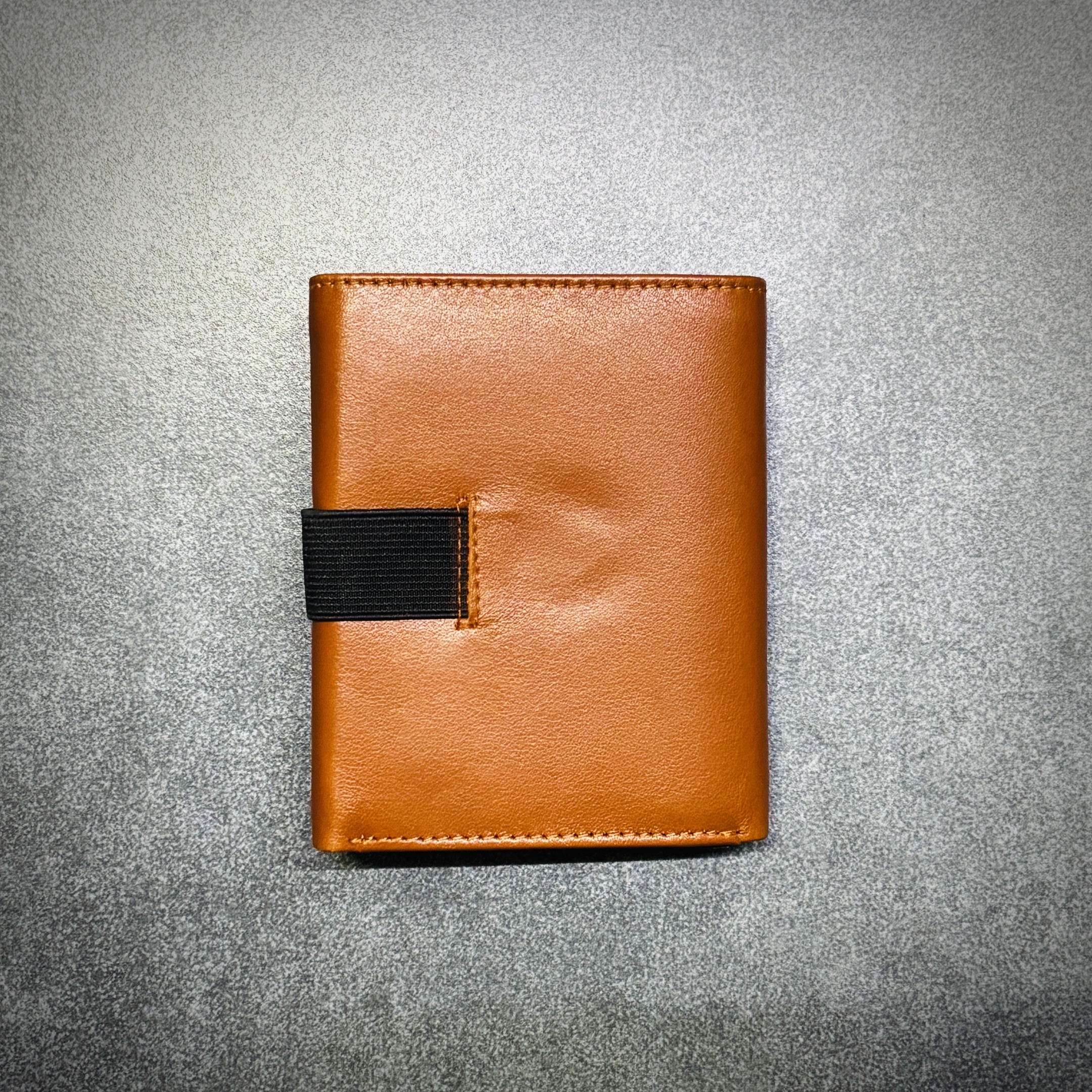 LOOKS Men’s Triple-Fold Leather Wallet – Tan Wallet with Multiple Card Slots & Secure Coin Pocket