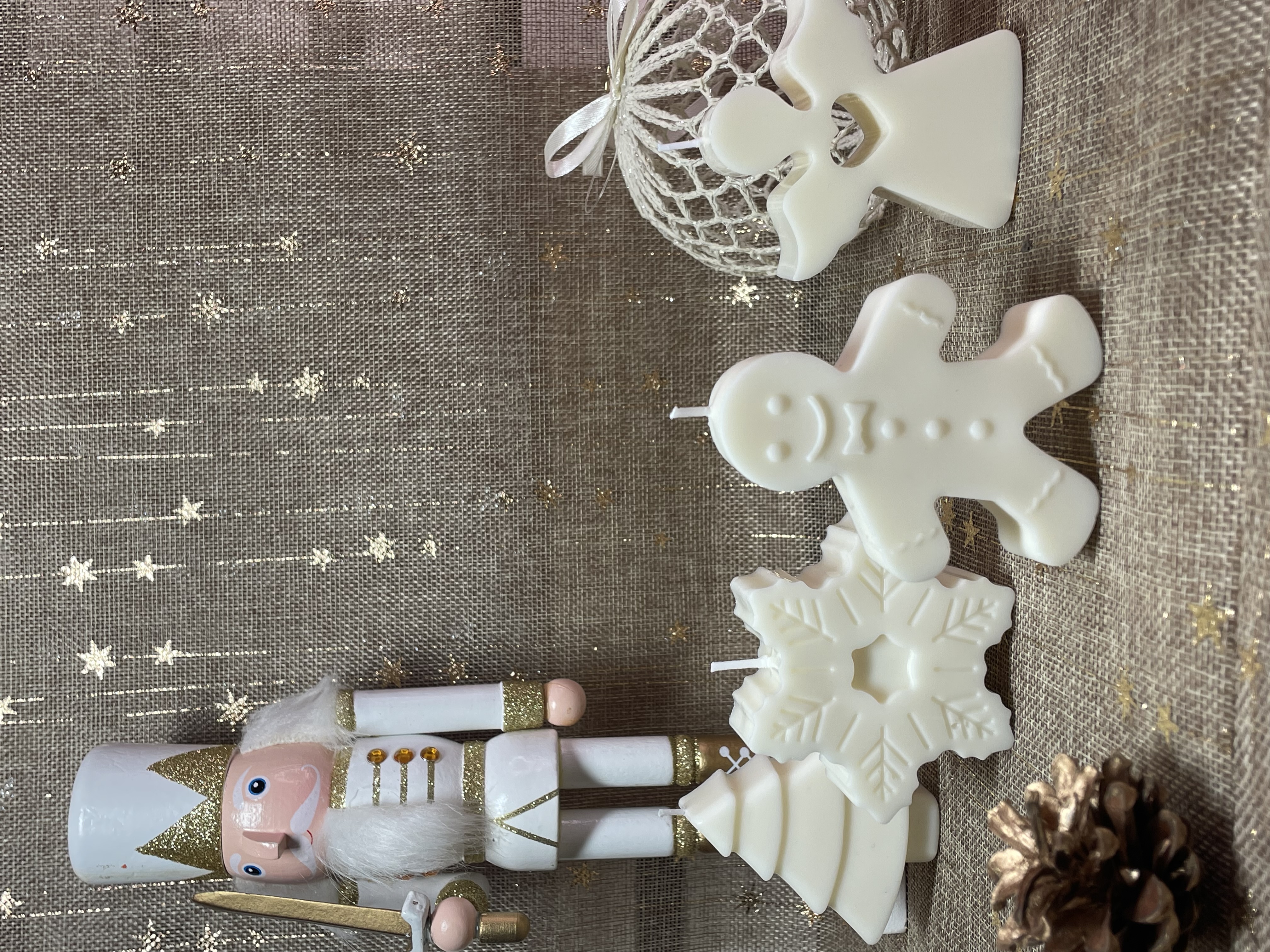 Pack de velas decorativas navideñas – Aromas dulces e invernales