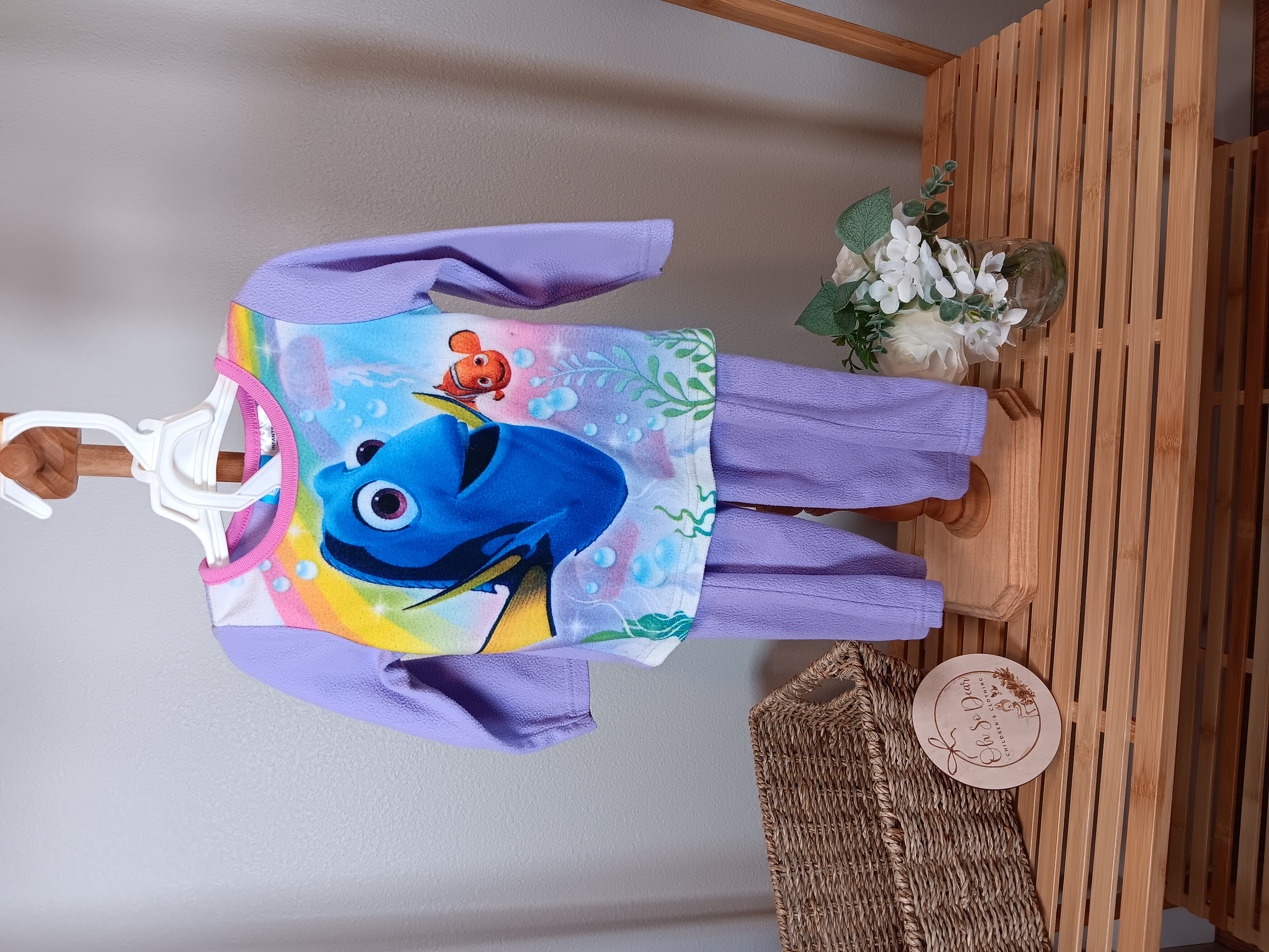 Finding Dory lightweight fleece PJ's size 18 months normal pilling