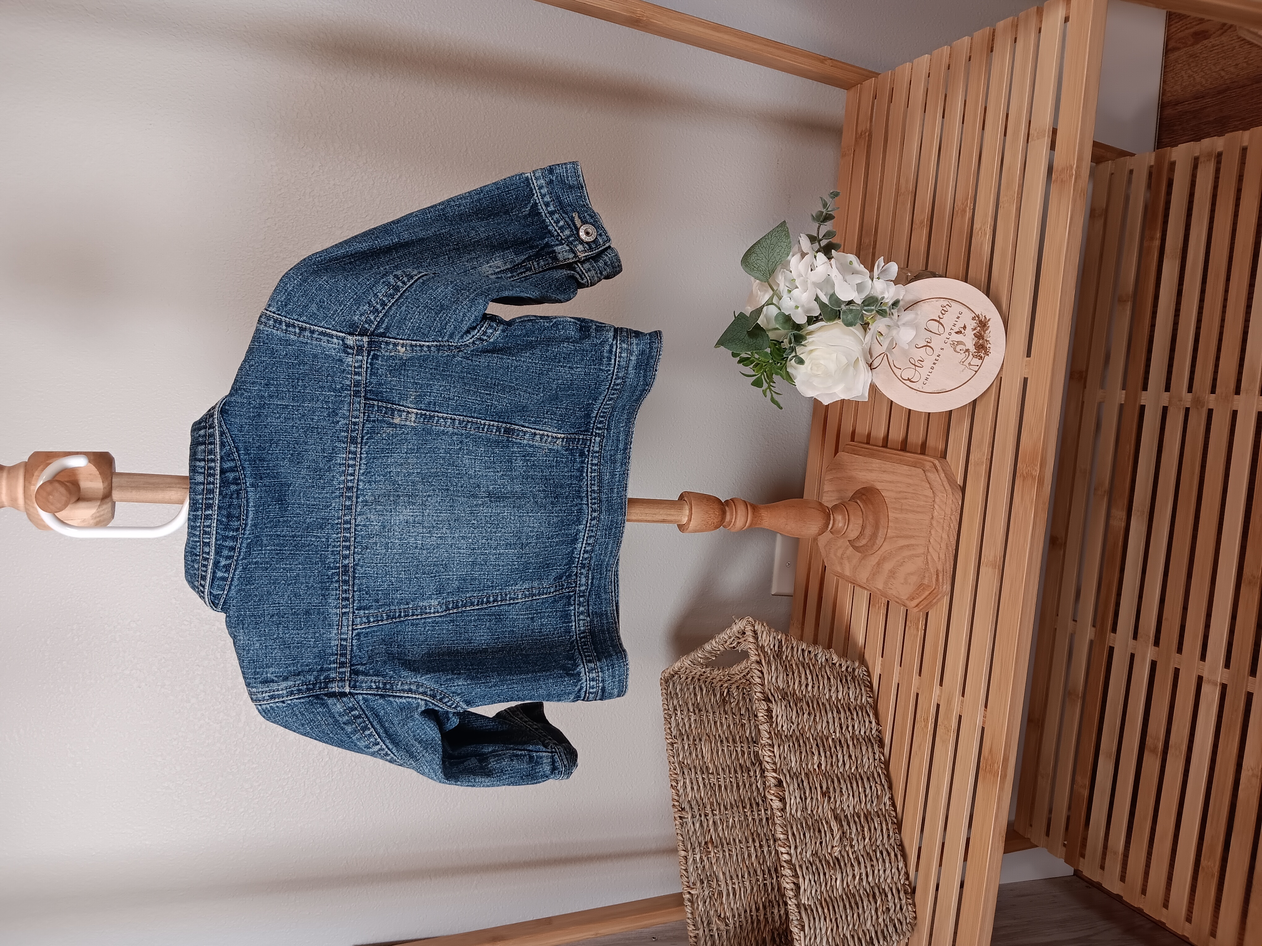OshKosh Denim Jacket size 12 months  