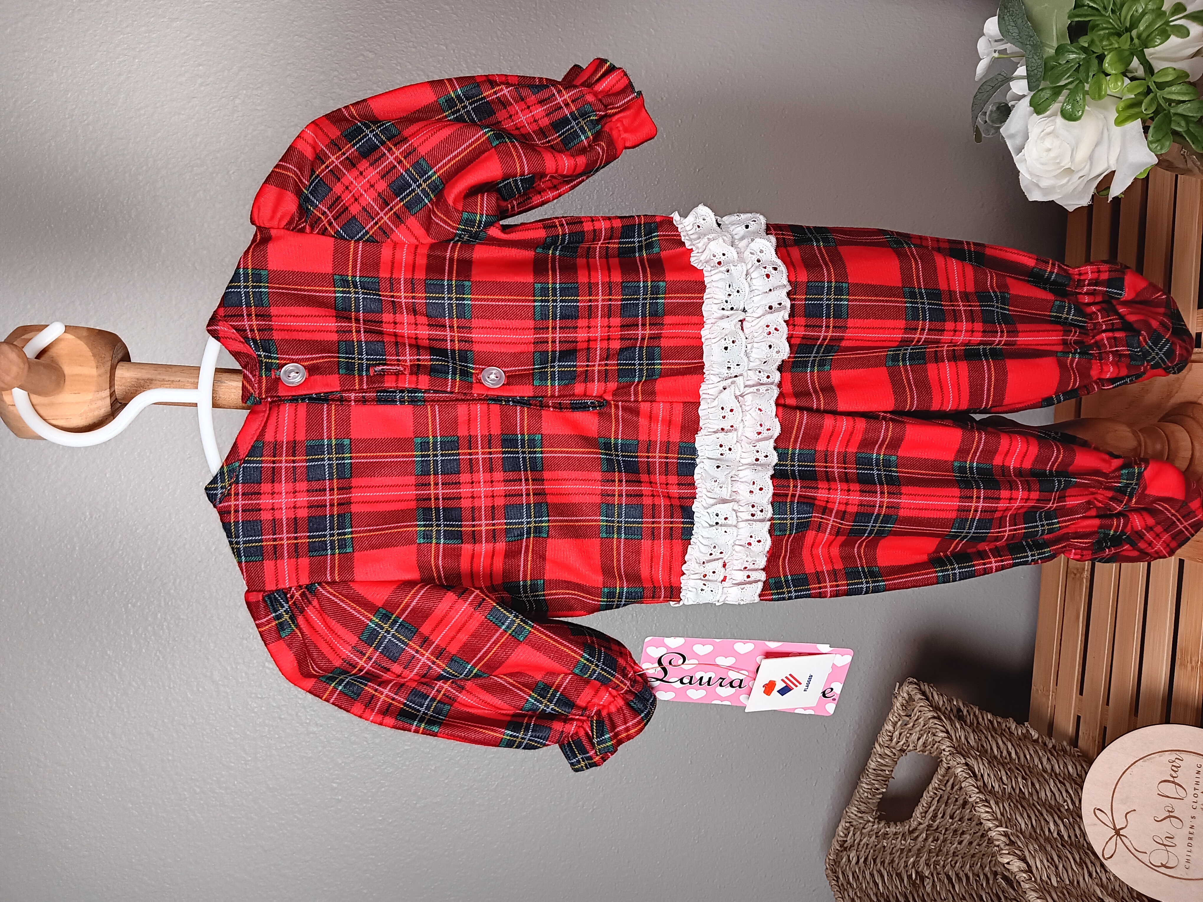 Red Plaid Baby Romper with with ruffle on butt Festive and comfortable outfit for babies Size newborn NWT paper tags