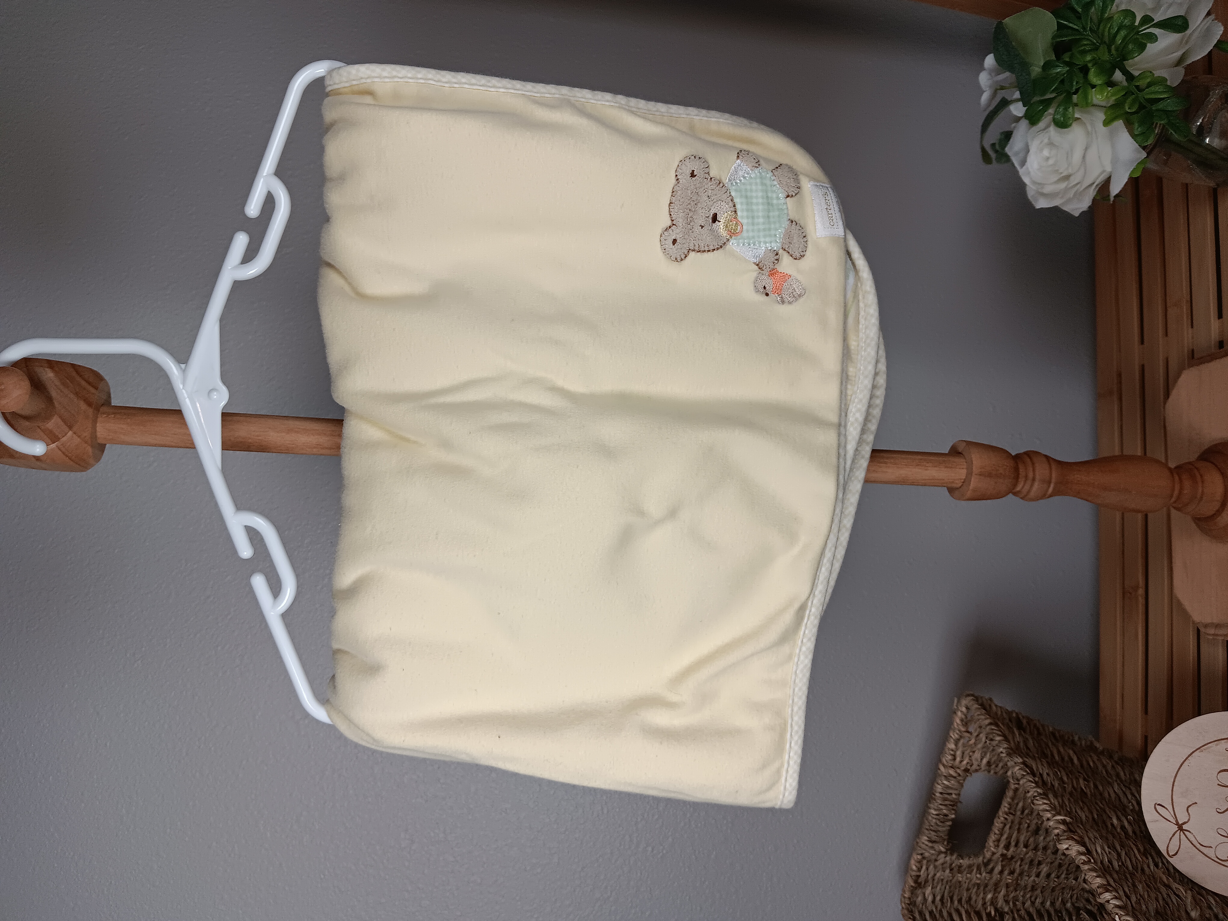 Baby Blanket with Bear Embroidery, Soft yellow-colored baby blanket, perfect for newborns