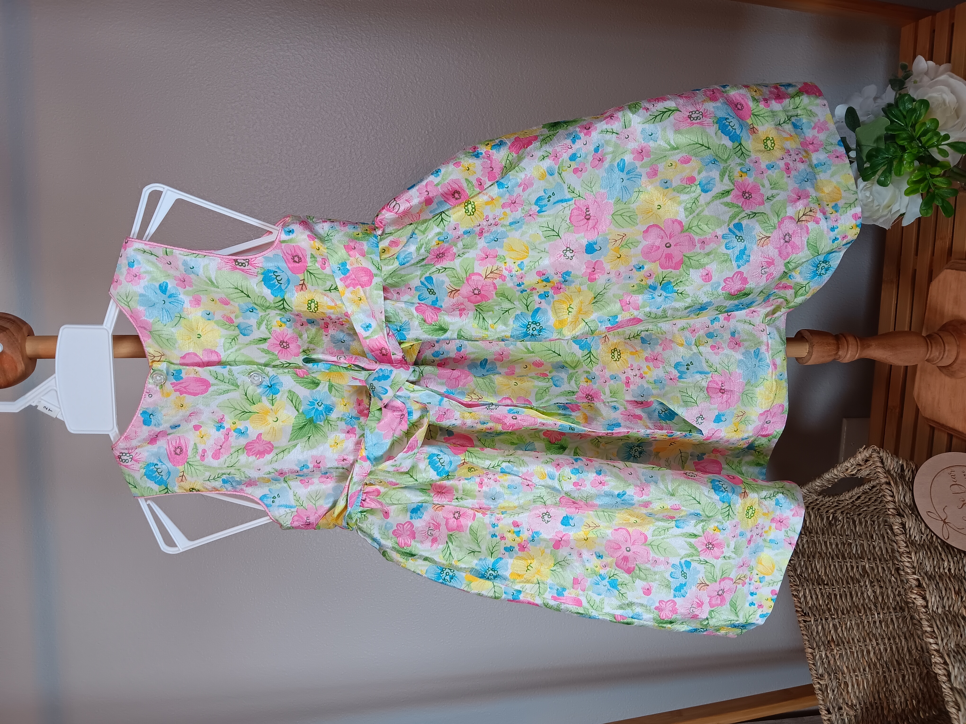 Floral Sleeveless Dress for Girls by Marmaletta size 3T Colorful spring-themed dress with flowers needs steamed