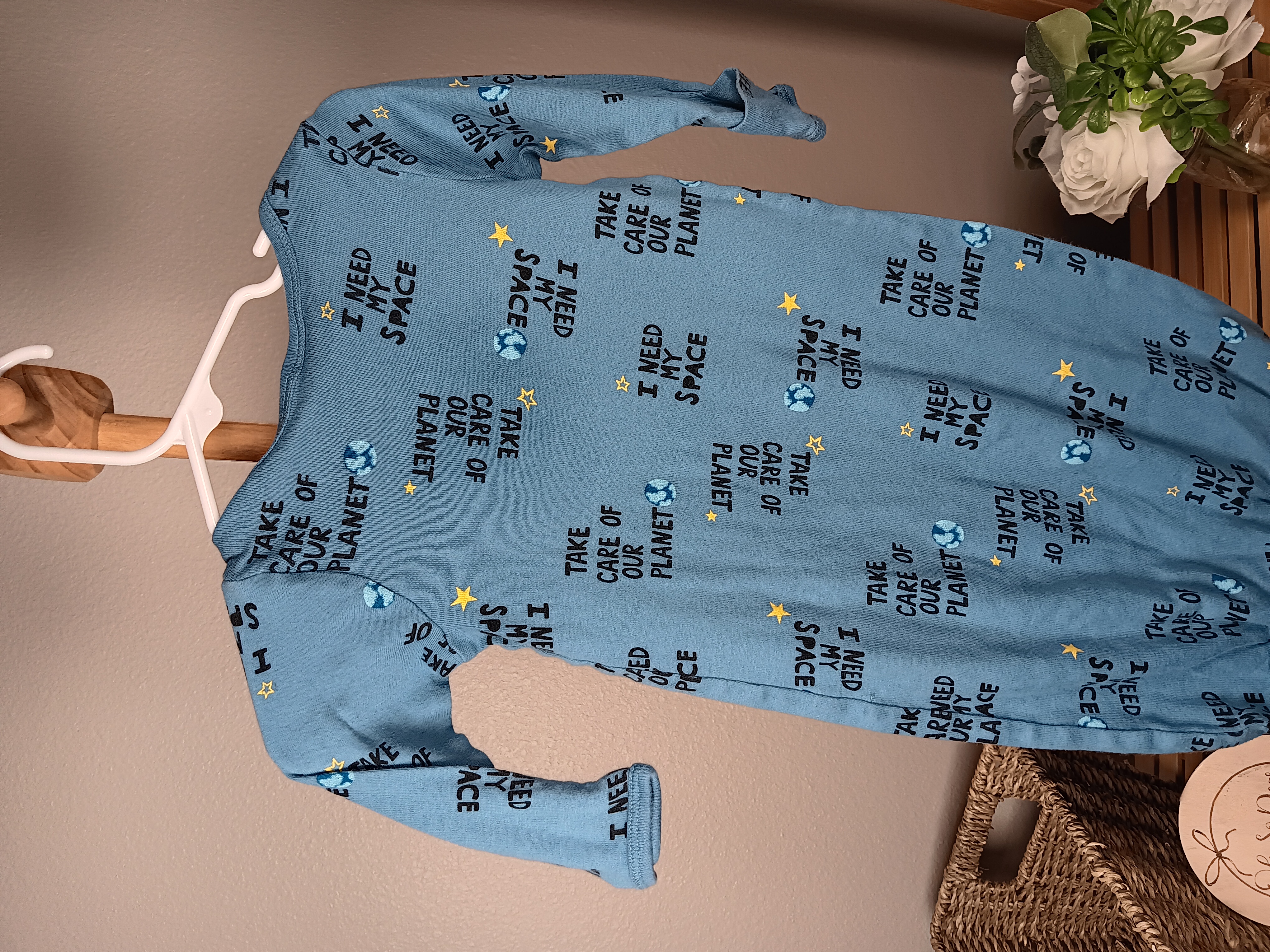 Gerber 3 to 6 months Gown in VGUC Reads "Take care of our planet" and "I need my space"