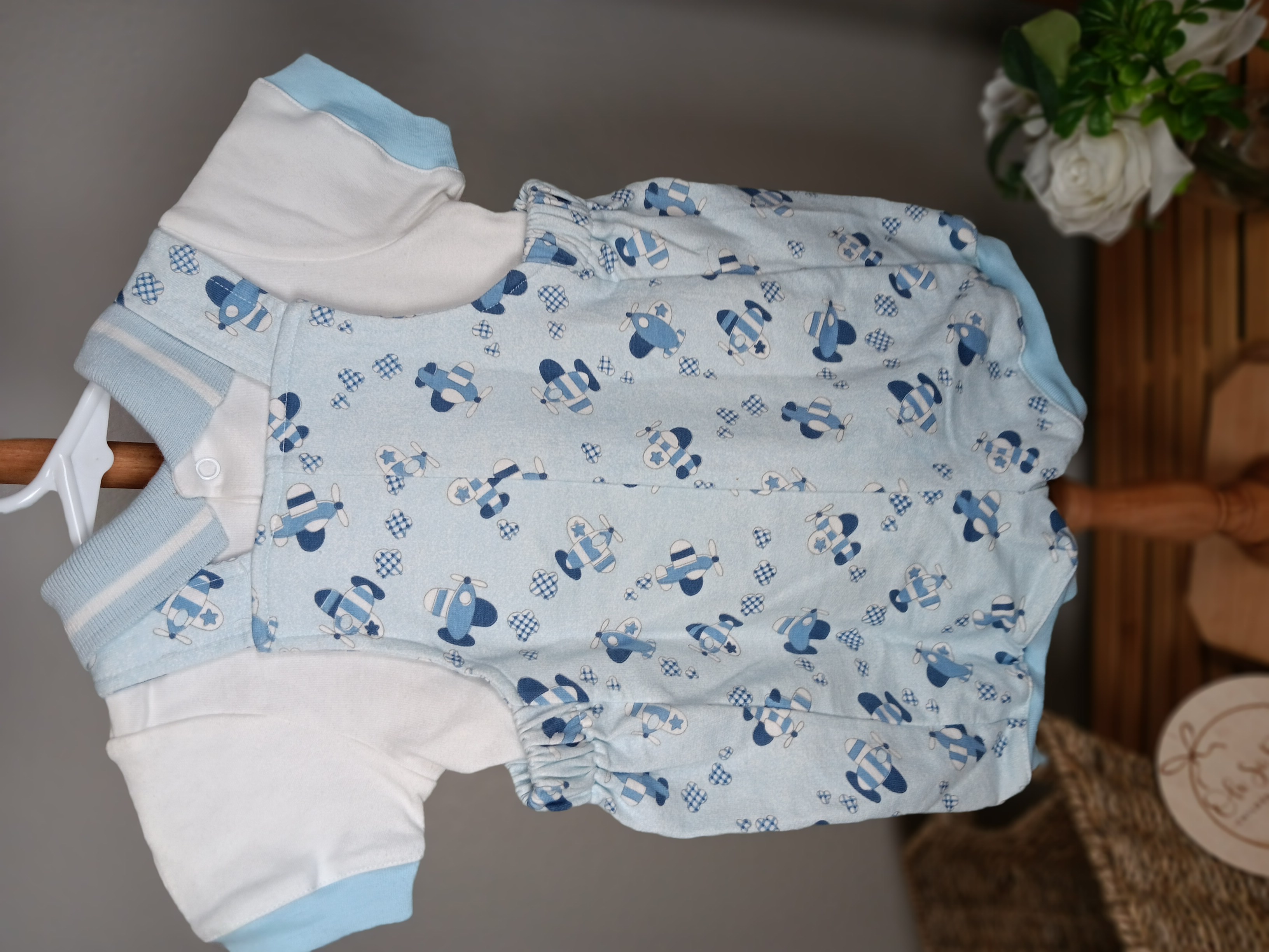 Baby Boy’s Blue Overall Romper with airplane design size 6 to 9 months by Baby Sprockets Possible slight yellowing on collar