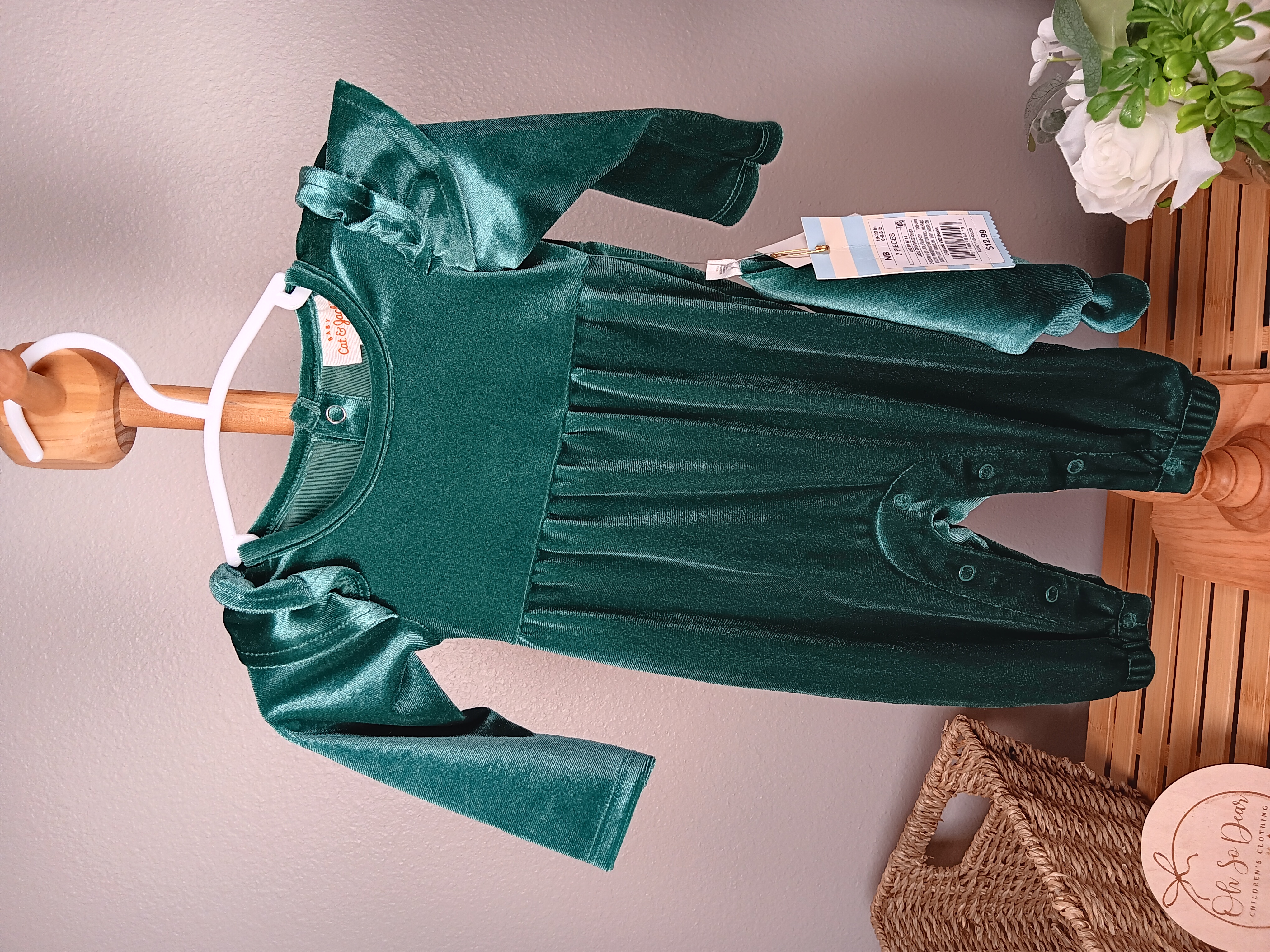 Green Velvet Baby Romper with matching headband size Newborn Elegant one-piece outfit for little ones NWT from Cat and Jack