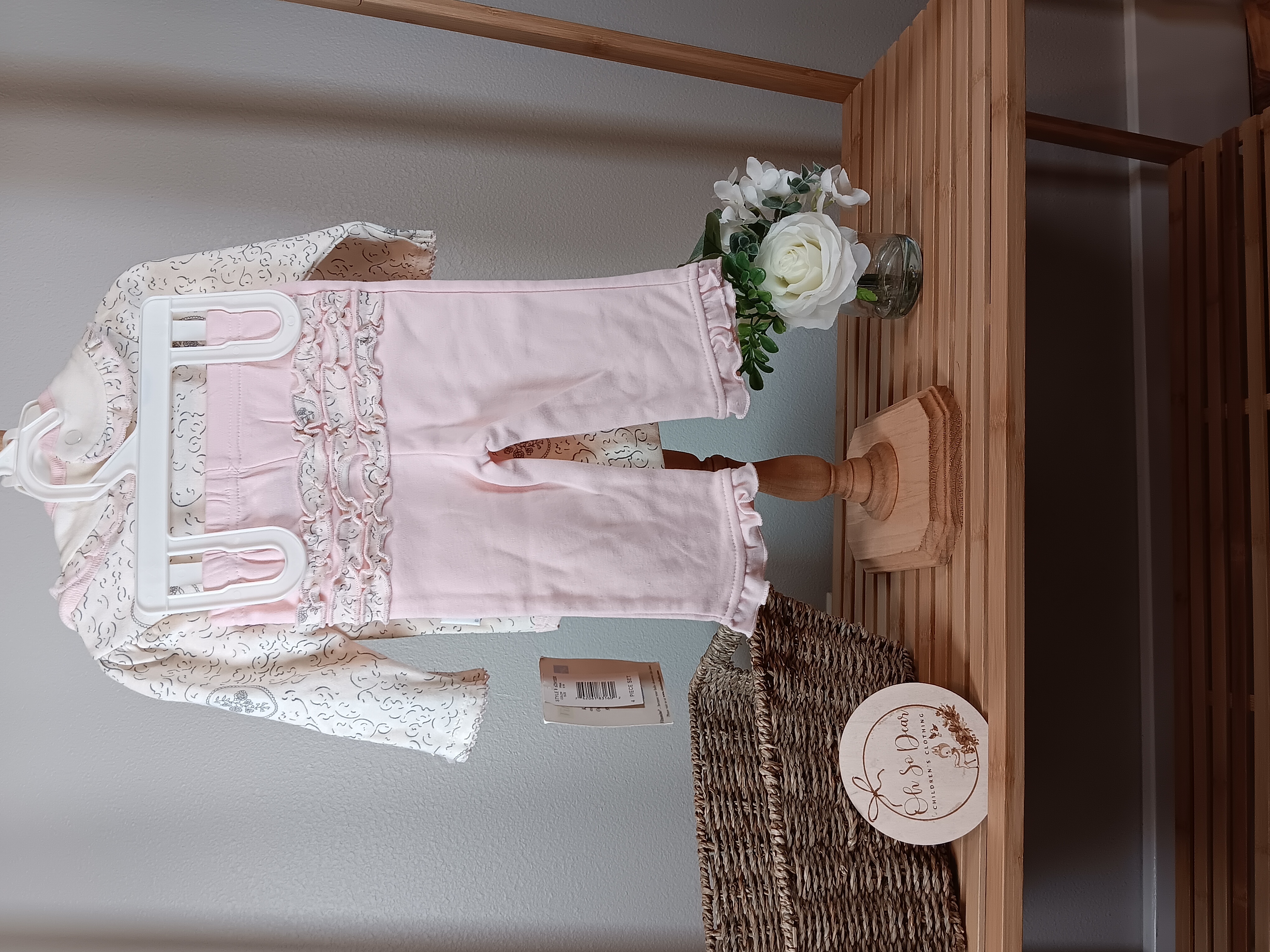 Vitamins Baby brand NWT 3 piece set onesie, bib and ruffle bottom pants