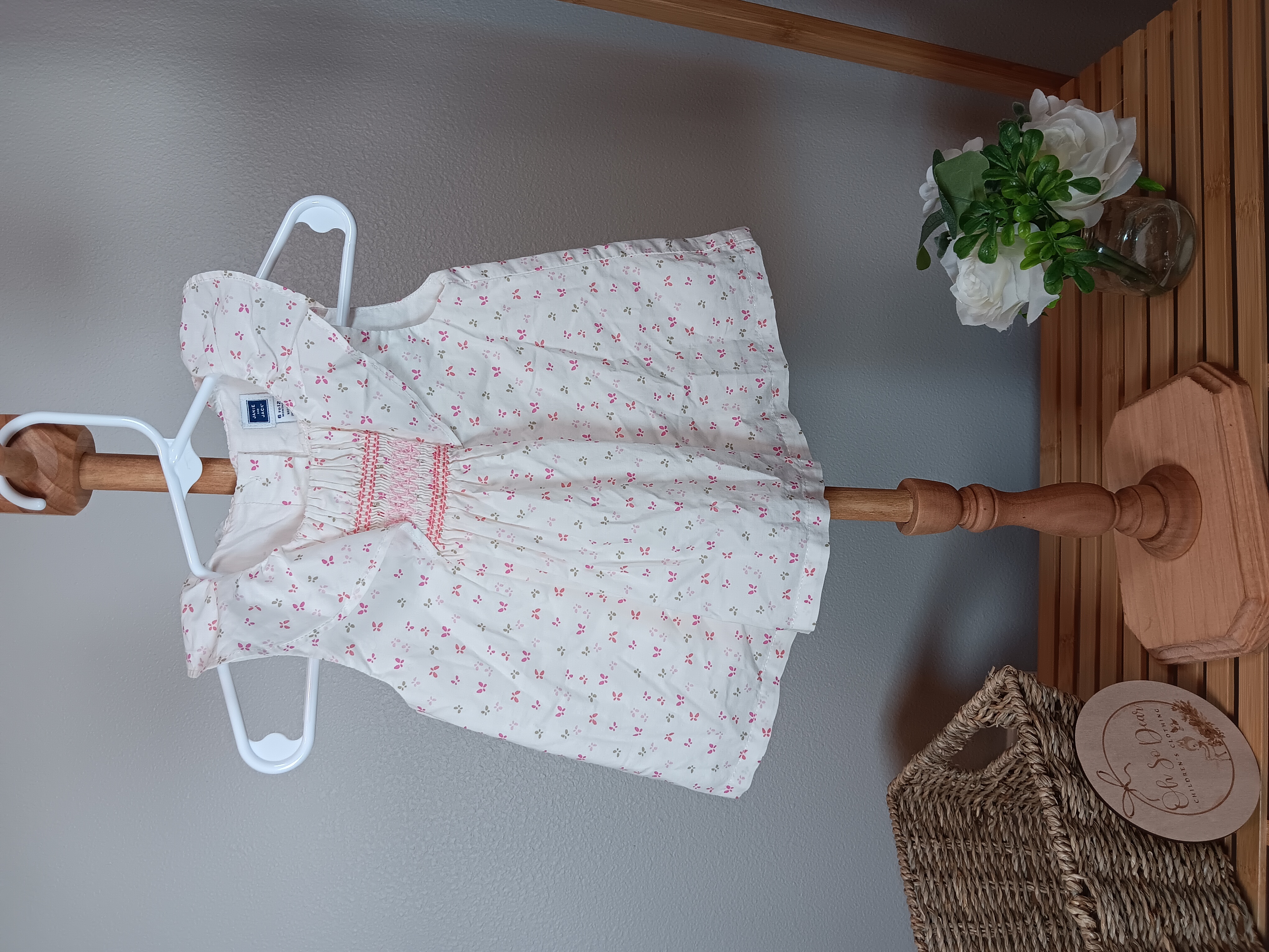 Girls' sleeveless summer shirt or dress by Janie and Jack size 6 to 12 months Light and comfortable with floral print EUC