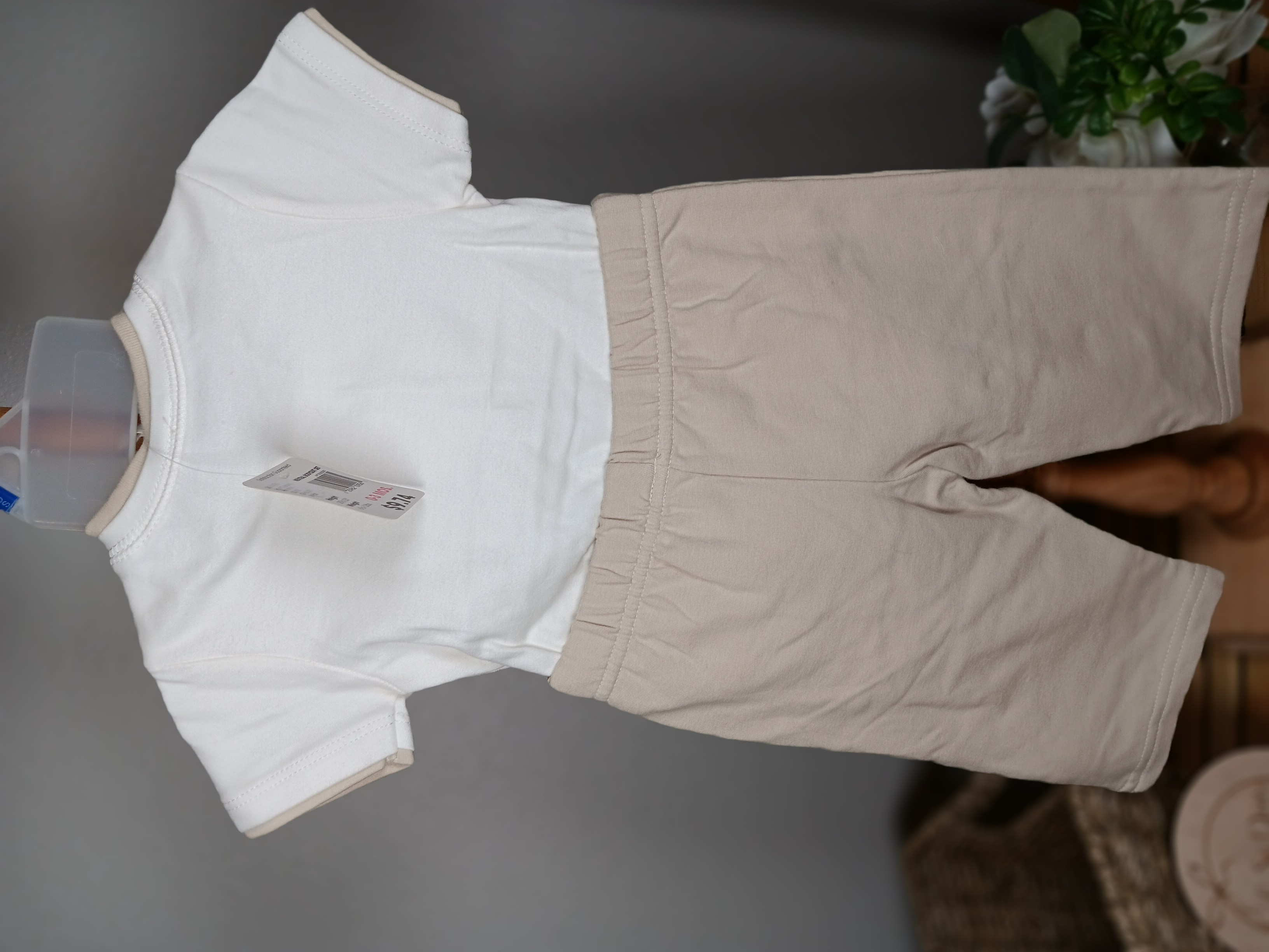 Baby Two-Piece Outfit by George brand 0 to 3 months NWT Comfortable and stylish set for infants