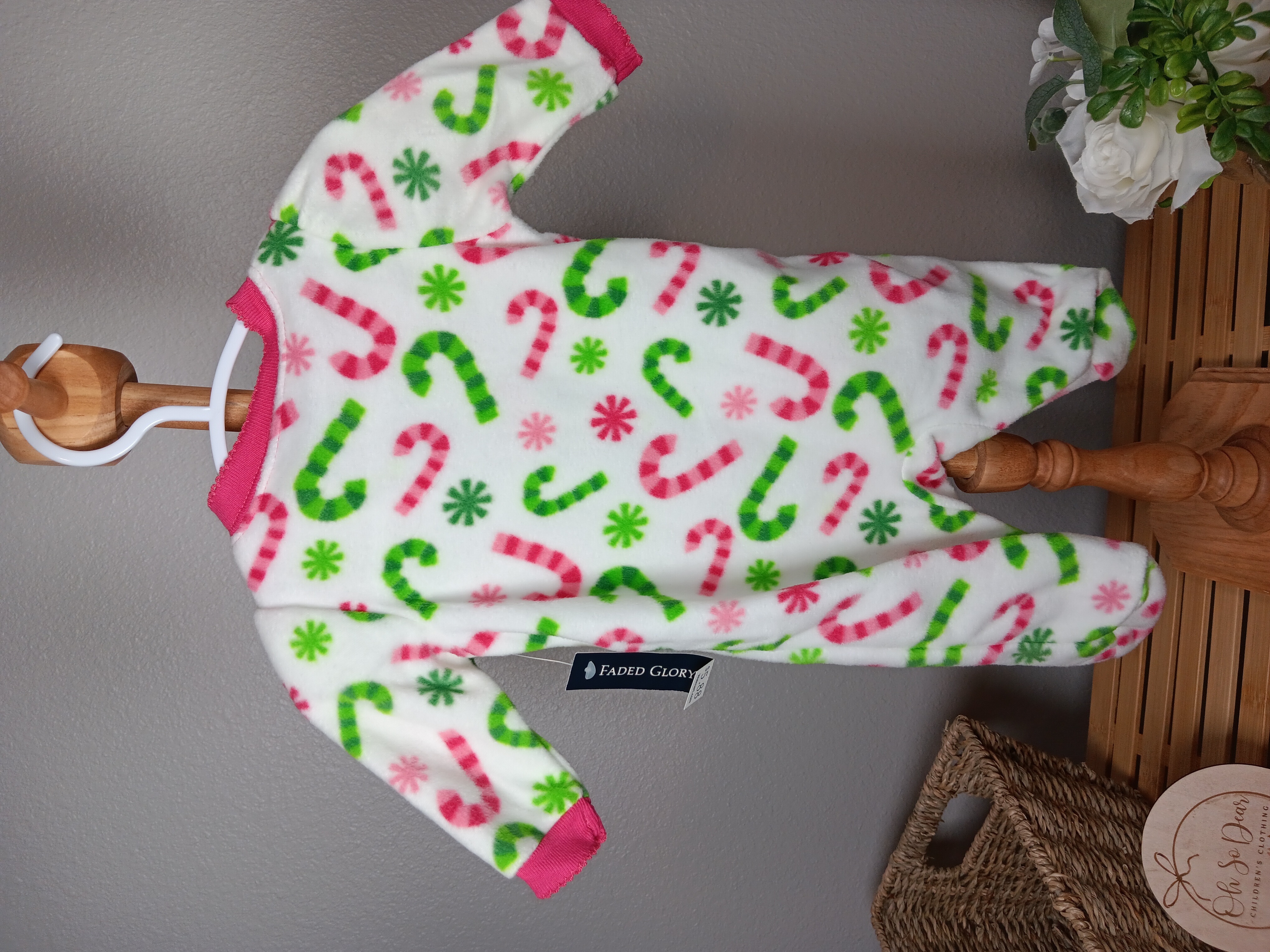 Baby Holiday Sleepsuit Festive fleece onesie for infants Faded Glory brand size newborn NWT