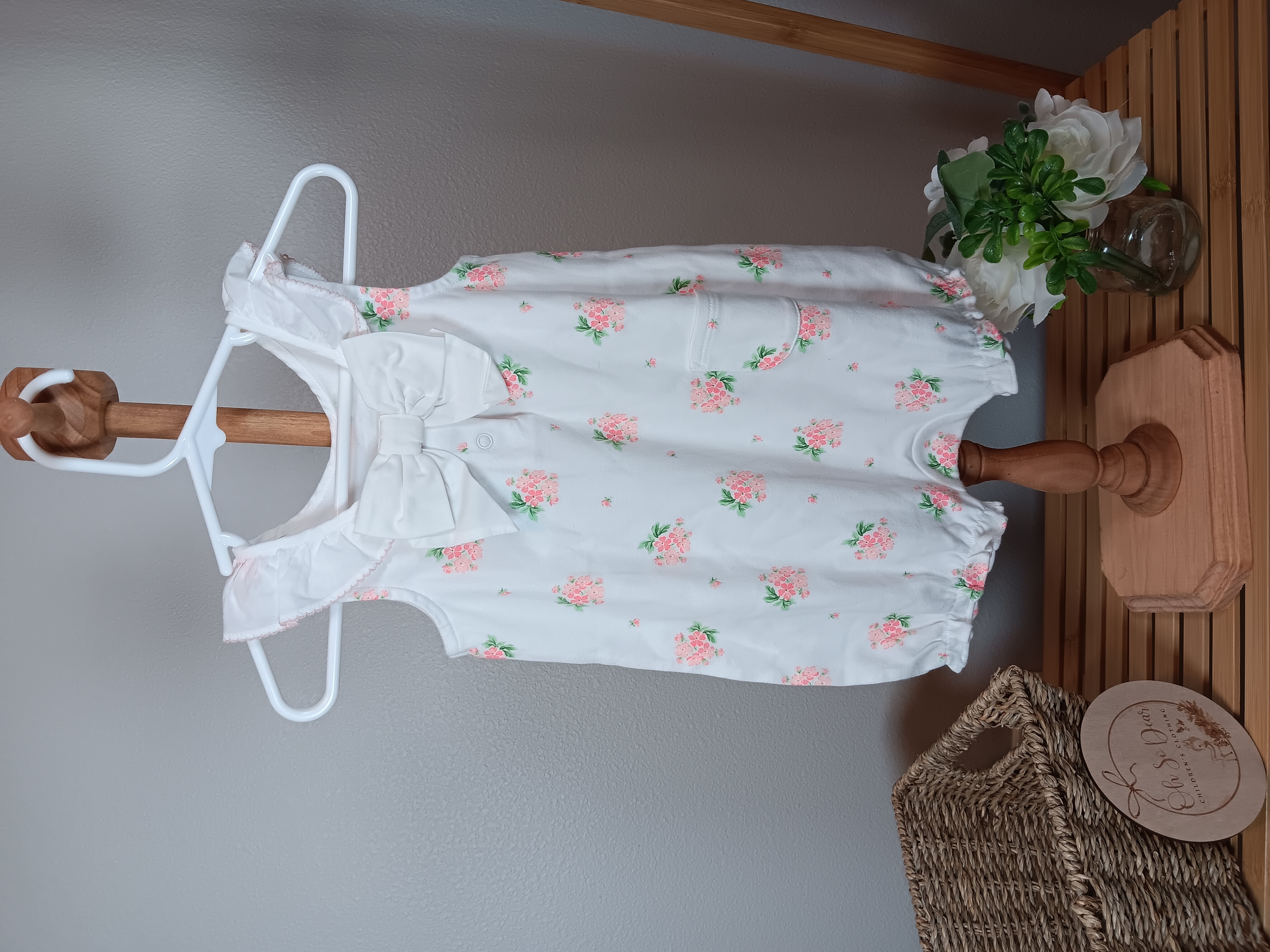 Floral Baby Romper Adorable white romper with pink flower print and bow on back from Janie and Jack size 6 to 12 months NWT