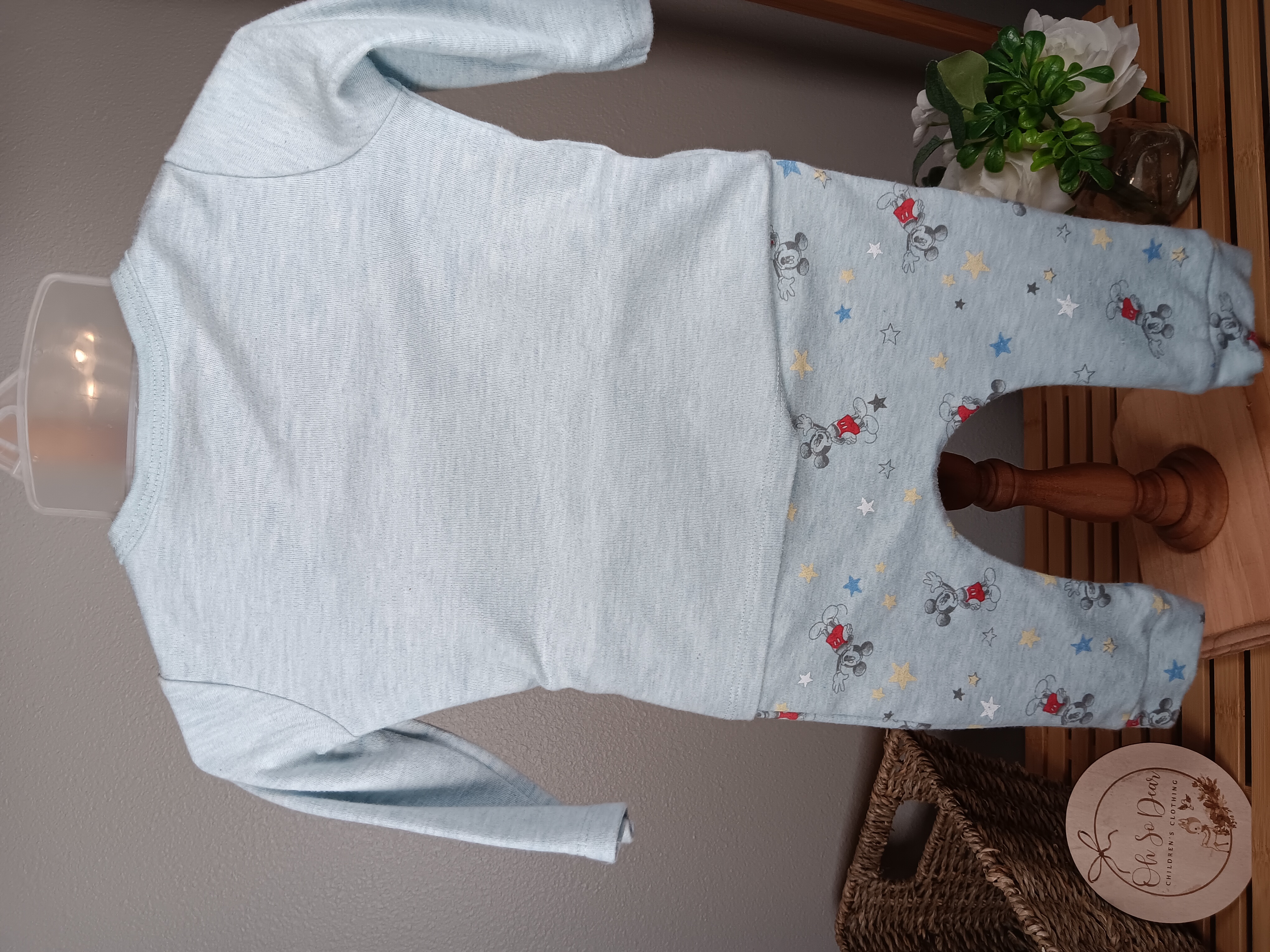 Disney Mickey Mouse Baby Outfit size 3 to 6 months Adorable two-piece set for little stars