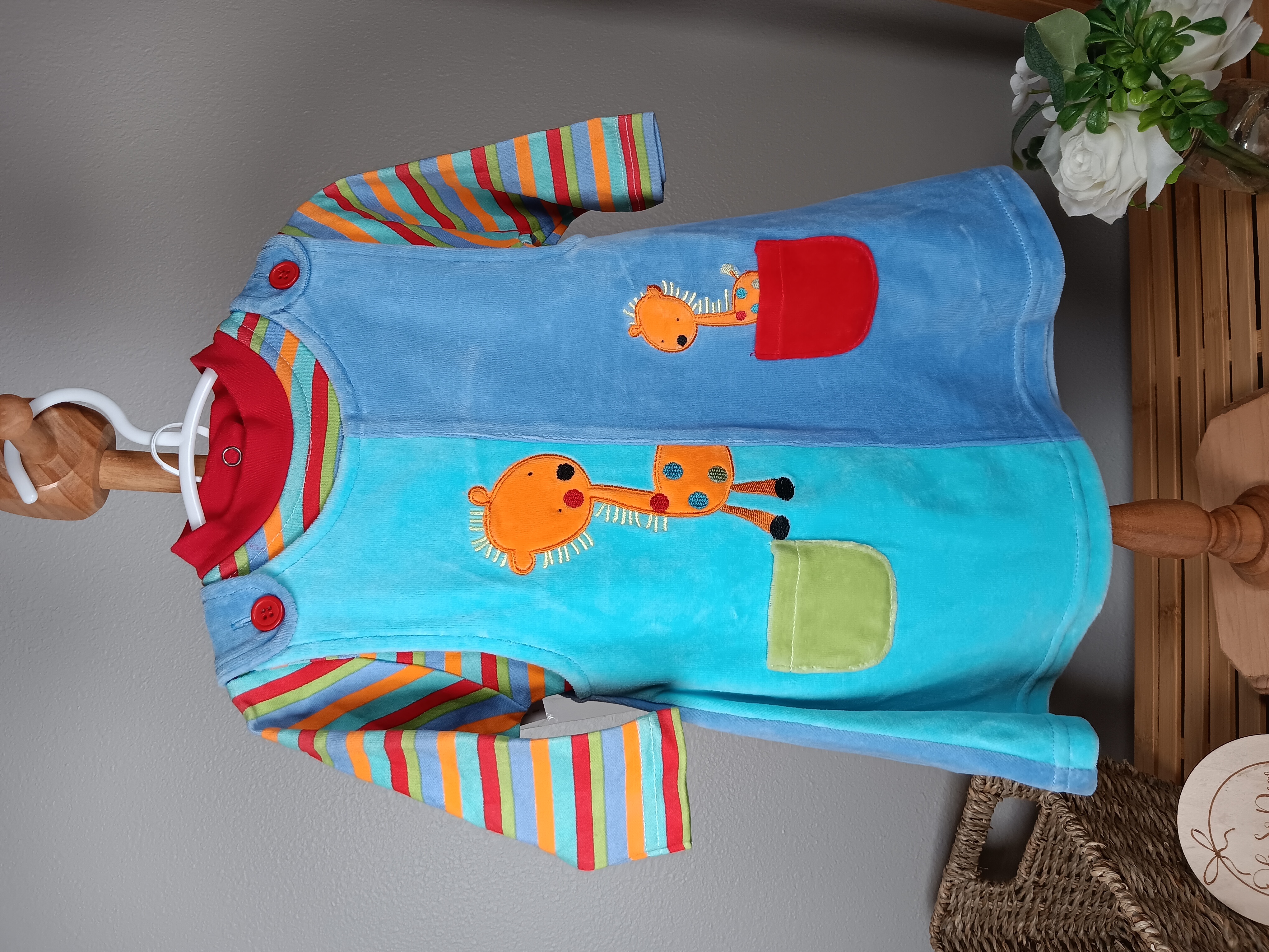 Children's Velour Dress with Animal Appliqué,  Colorful dress featuring giraffe and zebra designs size 3 to 6 months NWT