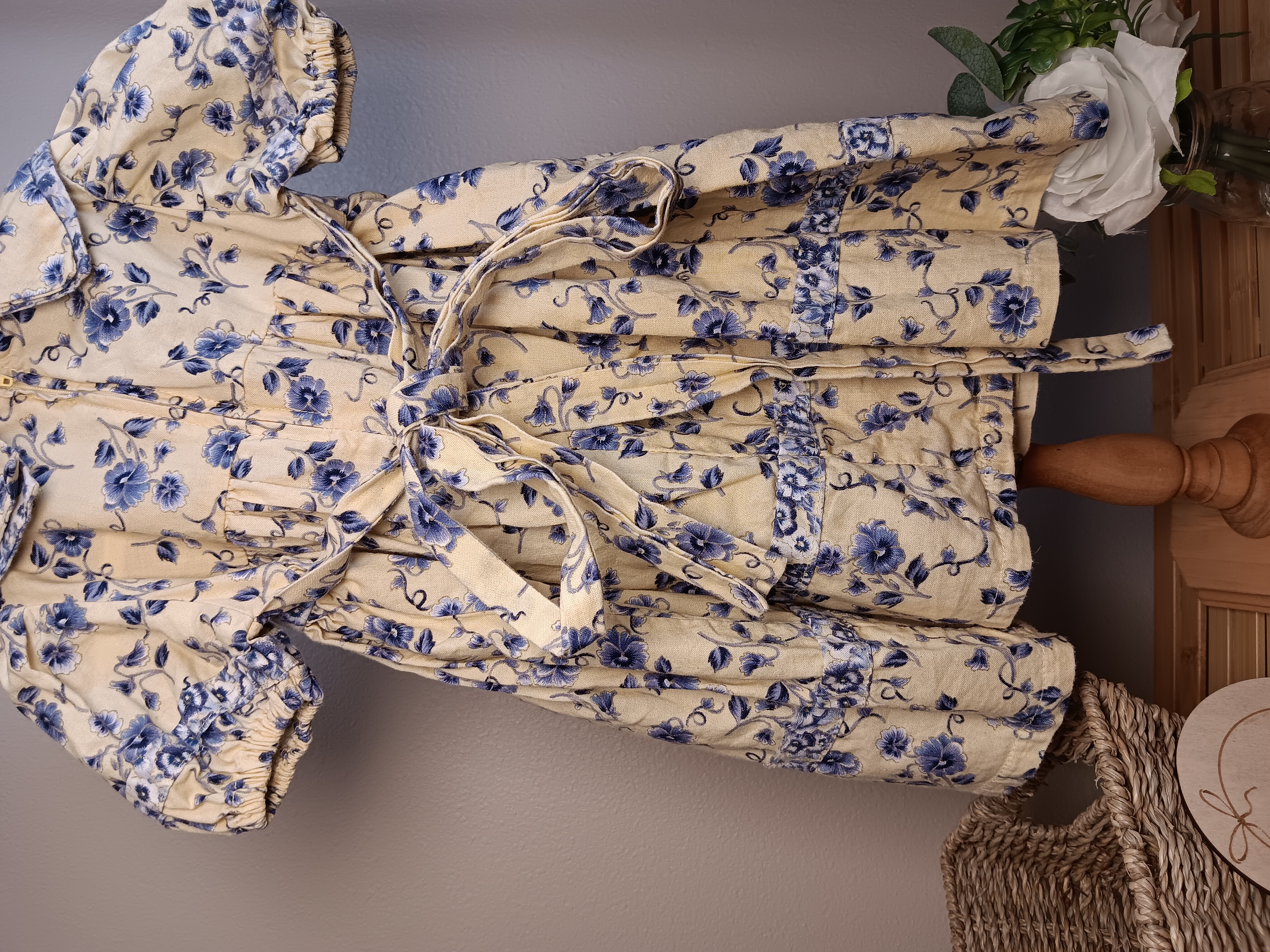 Cottagecore Vintage Floral Dress, Charming yellow and blue girls' dress with puff sleeves