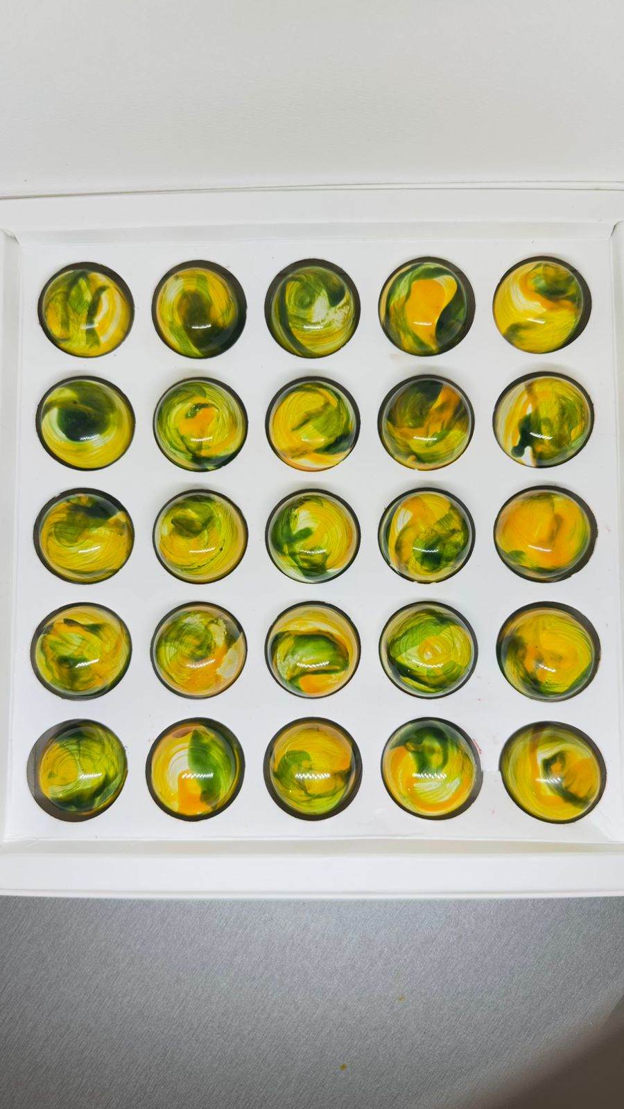 Chocolats Dubaï, Boxe Prestige   25pc / 412 g