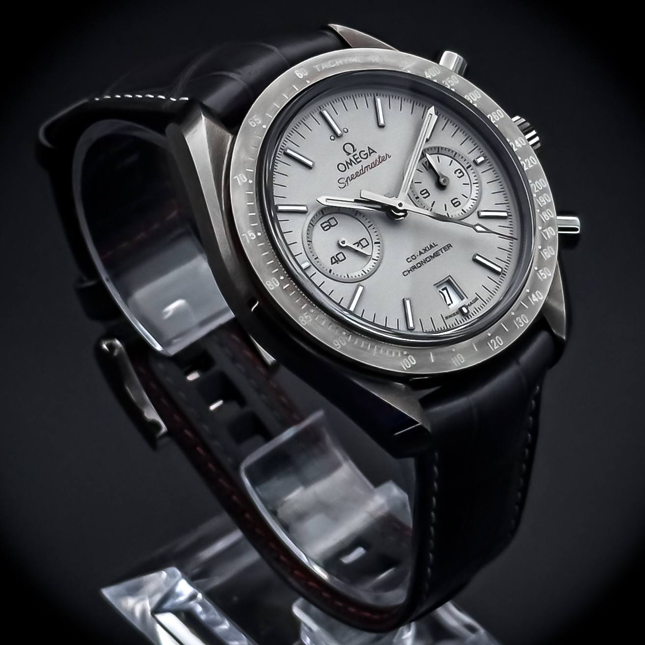 Omega Speedmaster Professional Moonwatch - Grey Side of the Moon