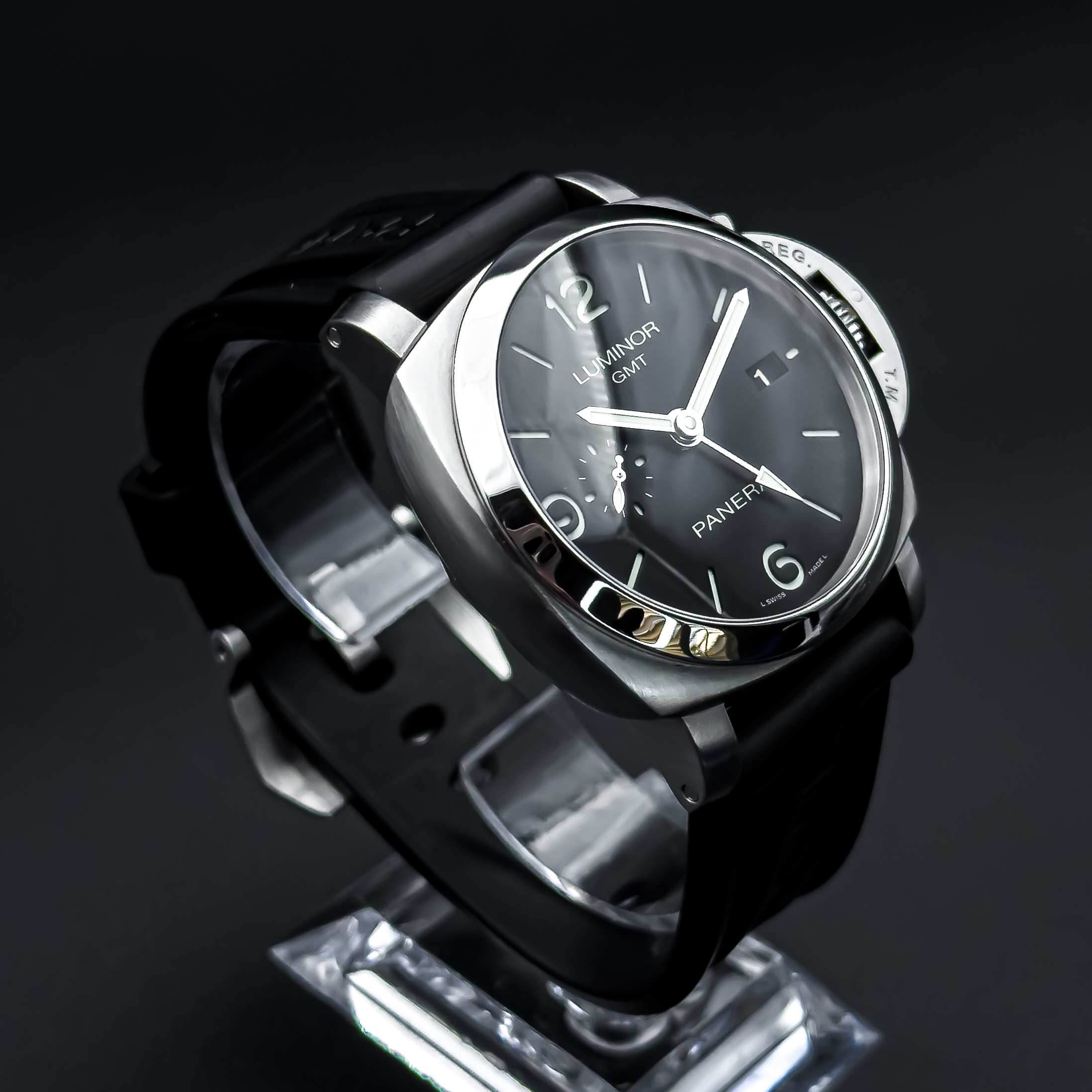 Panerai Luminor 1950 3 Days GMT