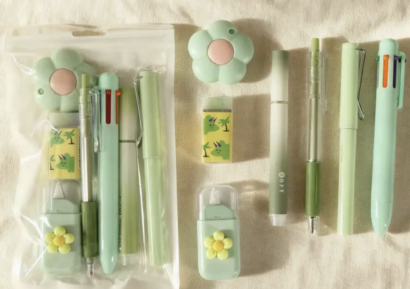 7-piece Green Flower Themed Stationery Set