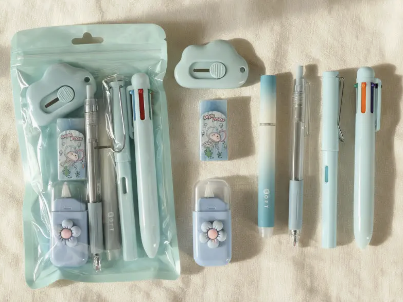 7-piece Blue Flower Themed Stationery Set