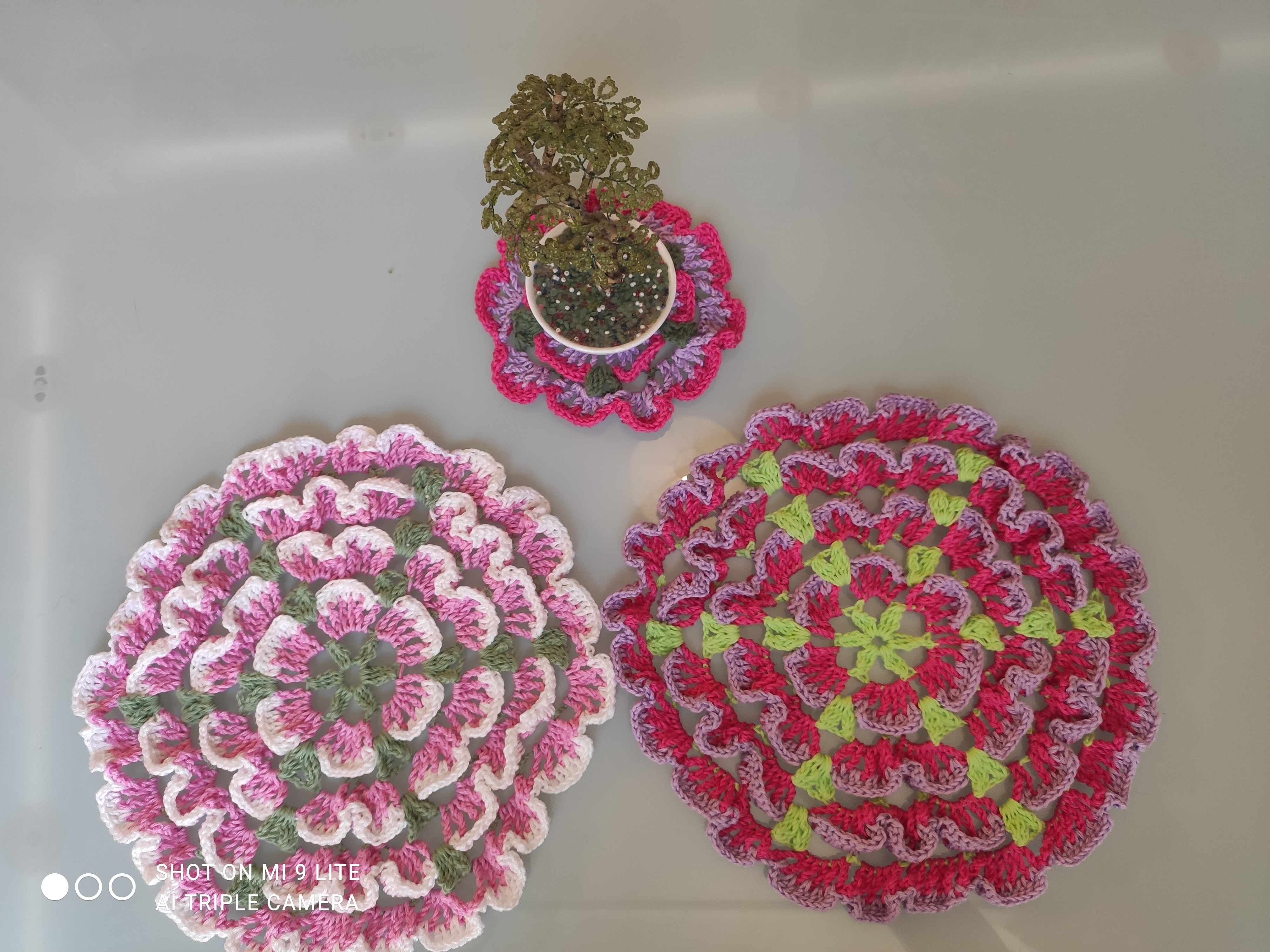 Dessous de verre et napperons en crochet