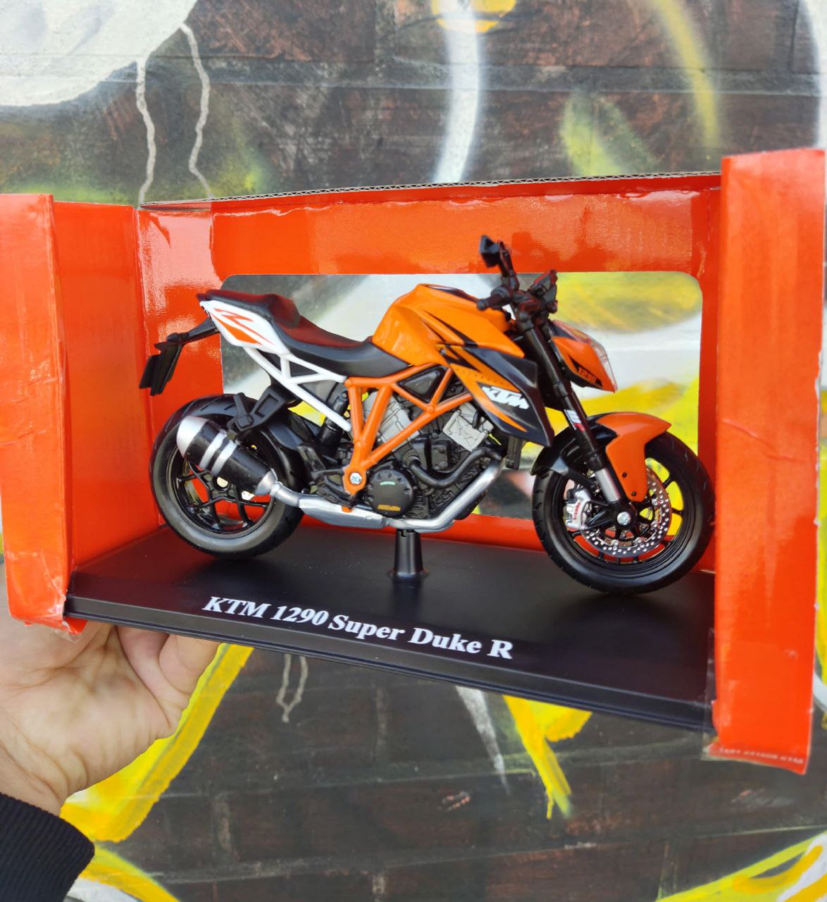 KTM 1290 SUPER DUKE R 