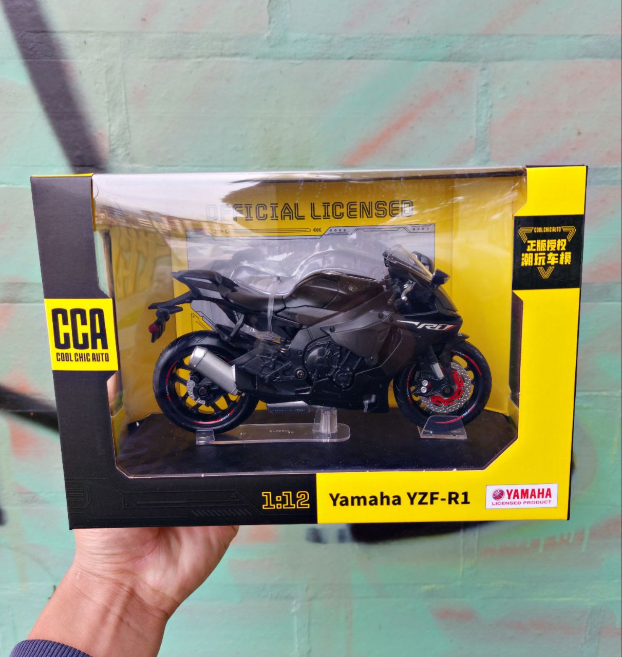 YAMAHA YZF R1