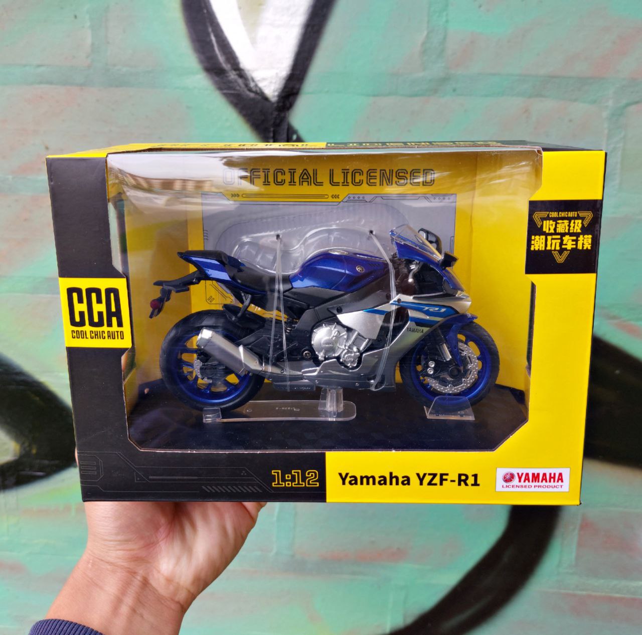 YAMAHA YZF R1