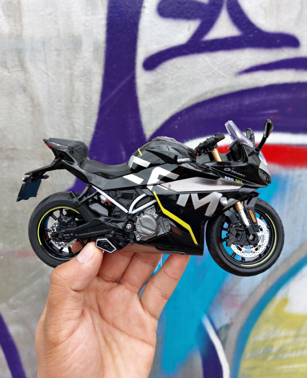 CF MOTO 250SR