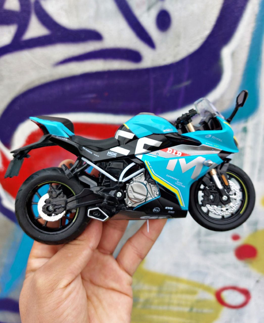 CF MOTO 250SR